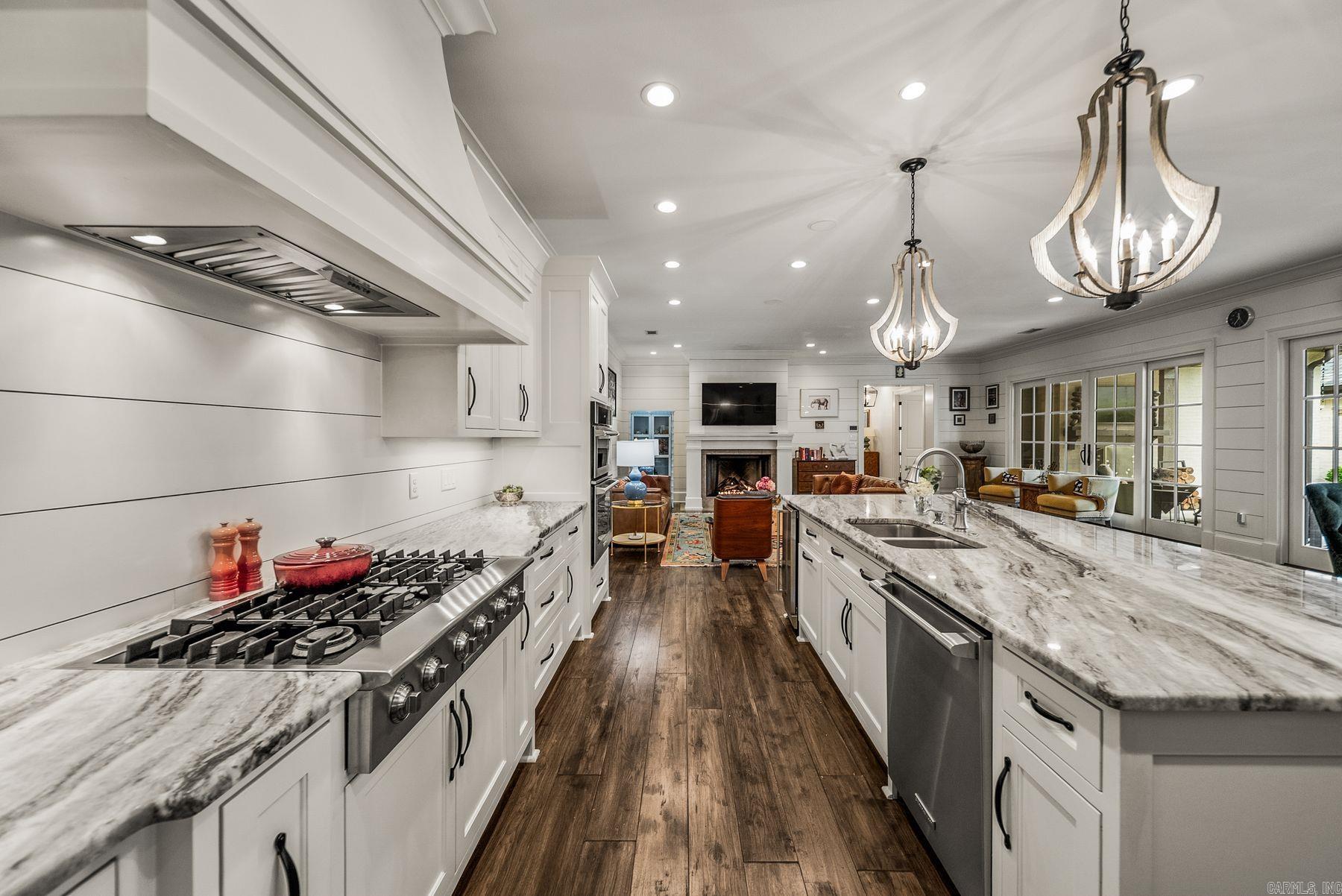 18 Hallen  Little Rock, AR