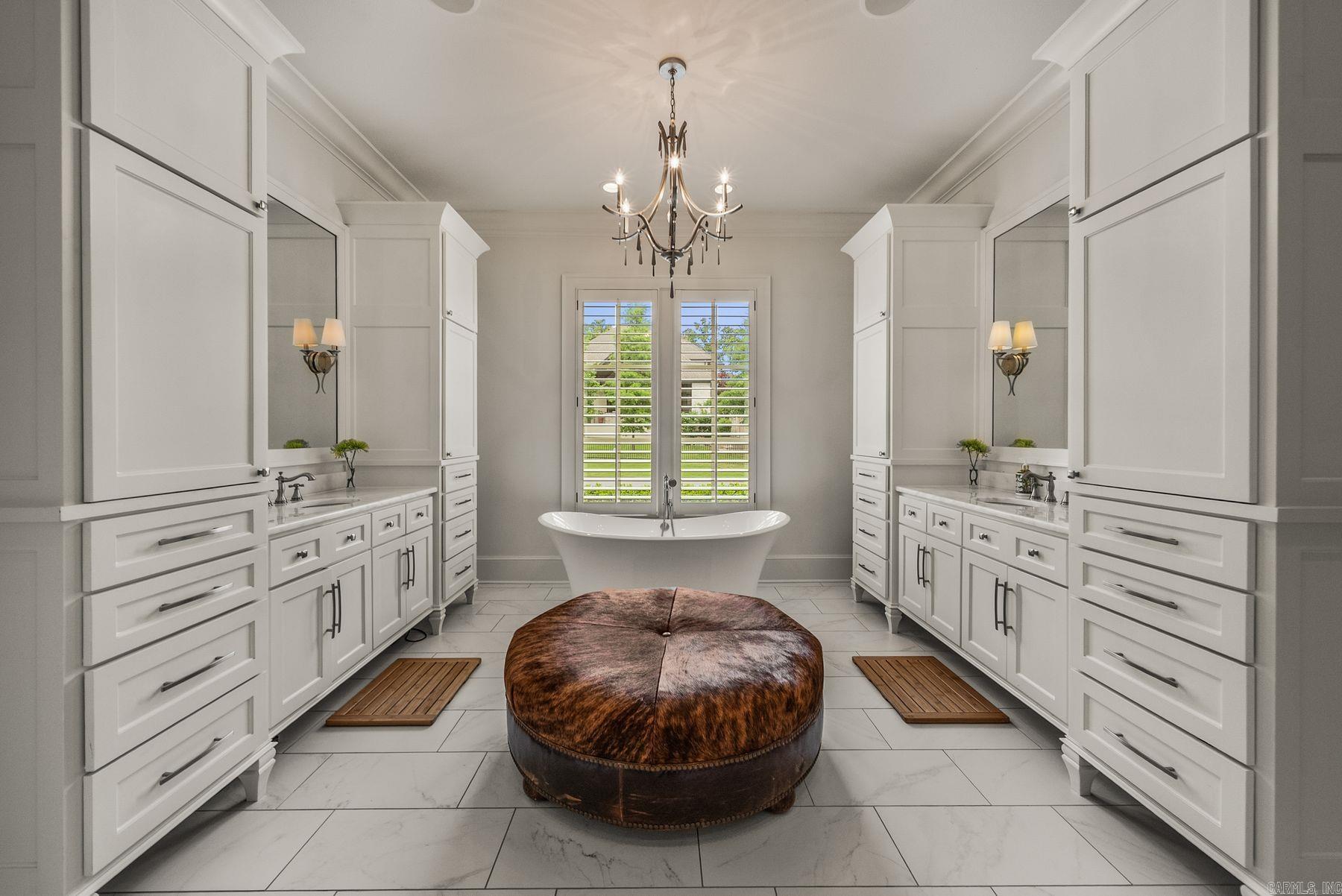 18 Hallen  Little Rock, AR