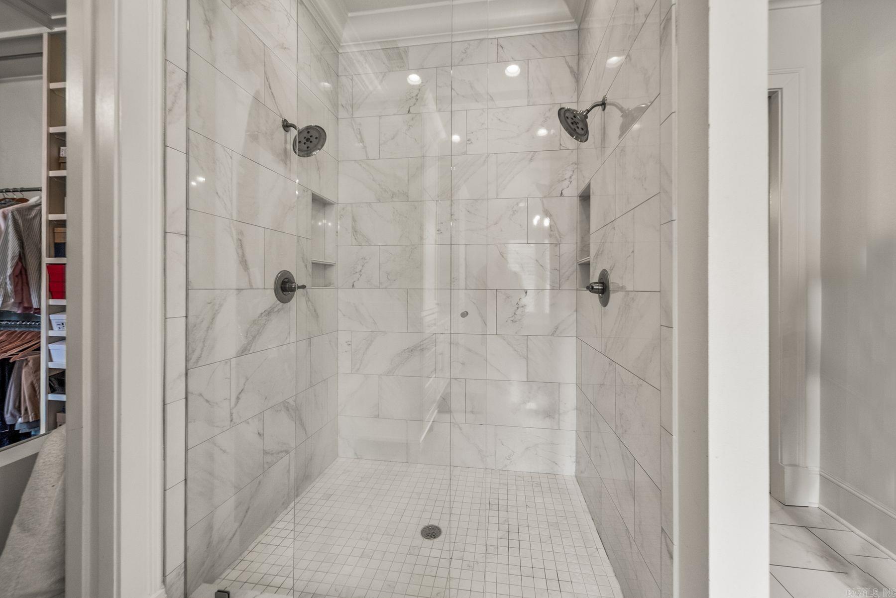 18 Hallen  Little Rock, AR