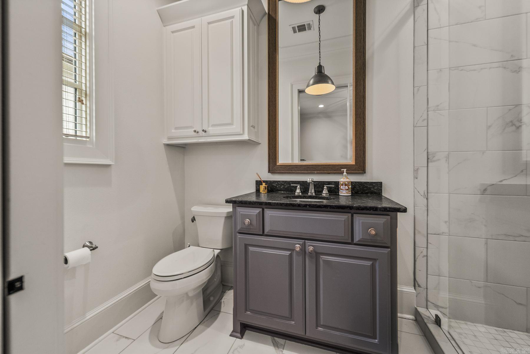 18 Hallen  Little Rock, AR