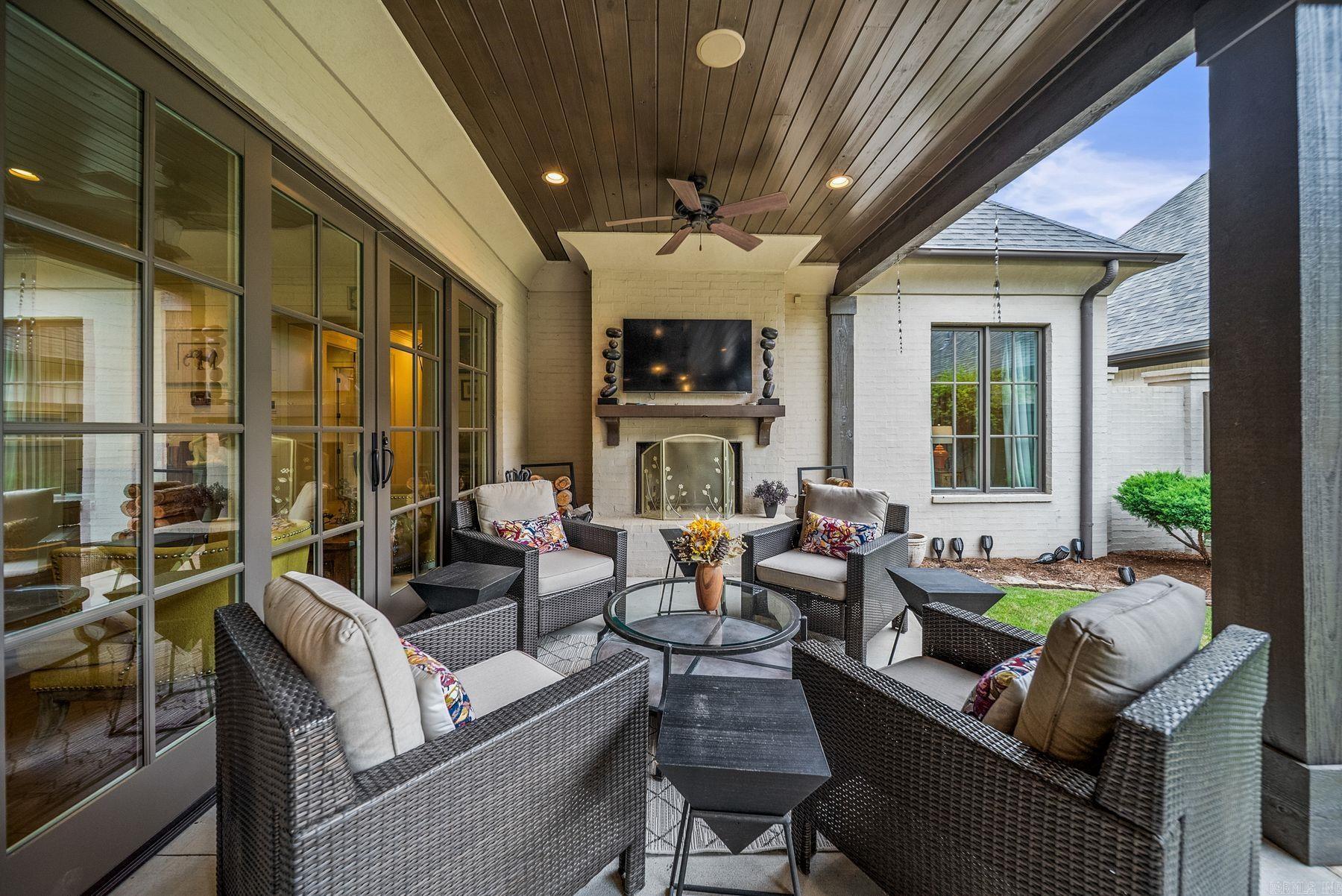 18 Hallen  Little Rock, AR