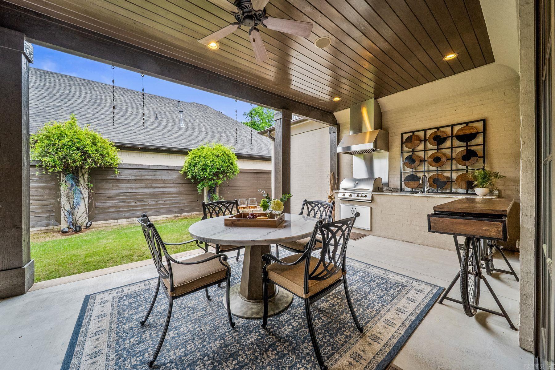 18 Hallen  Little Rock, AR