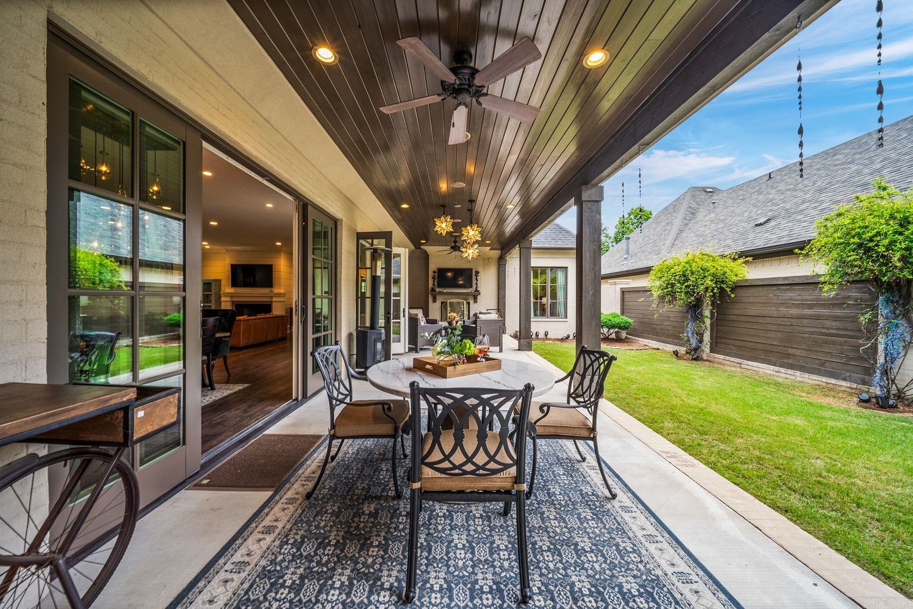 18 Hallen  Little Rock, AR