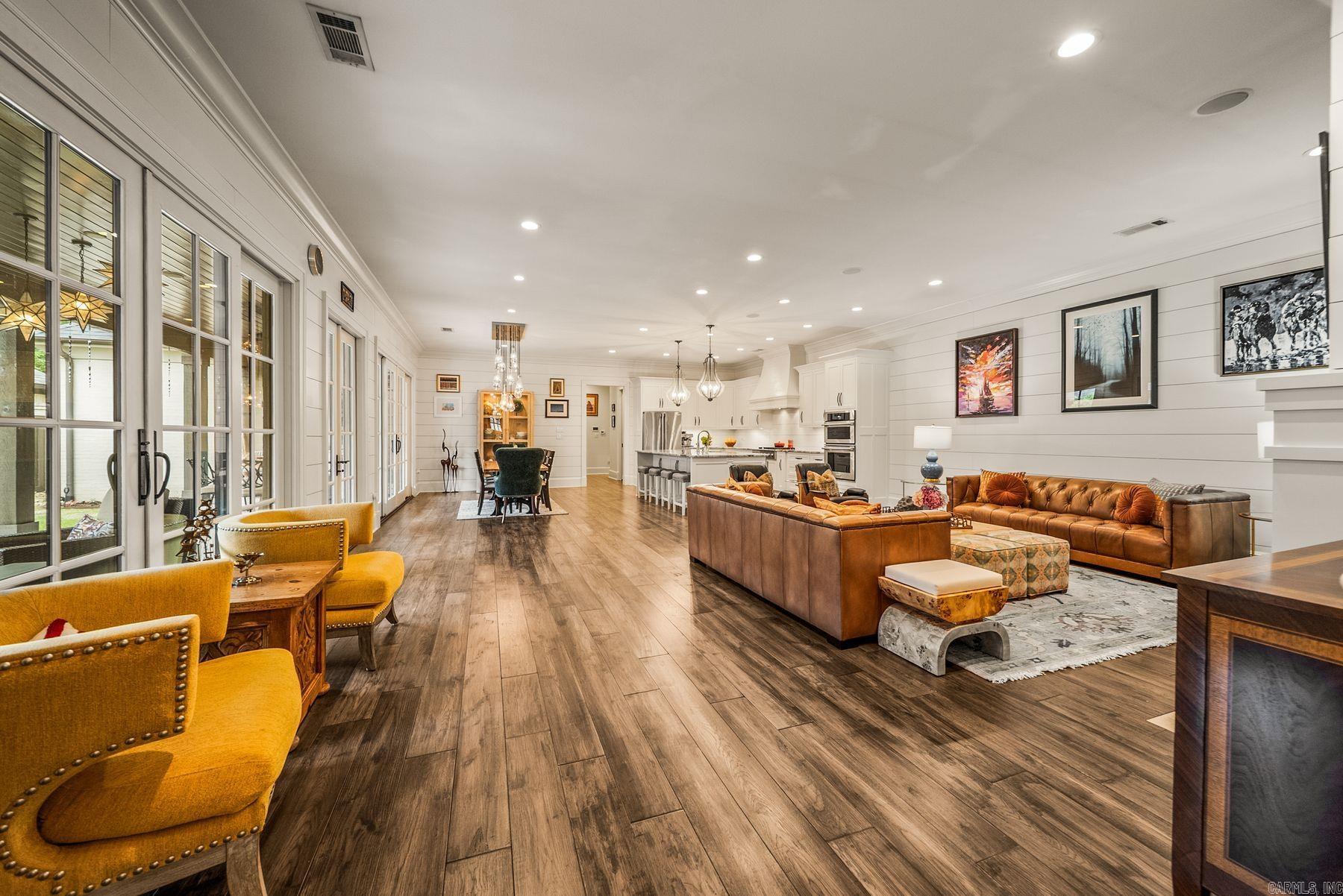 18 Hallen  Little Rock, AR