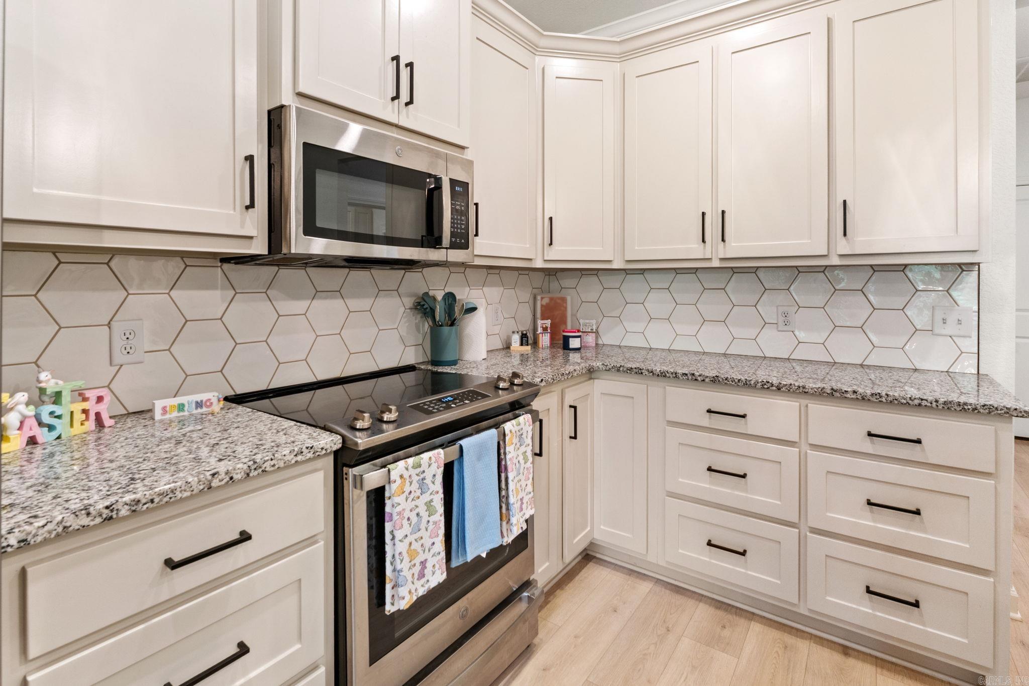 18508 Parkway Pines  Bauxite, AR