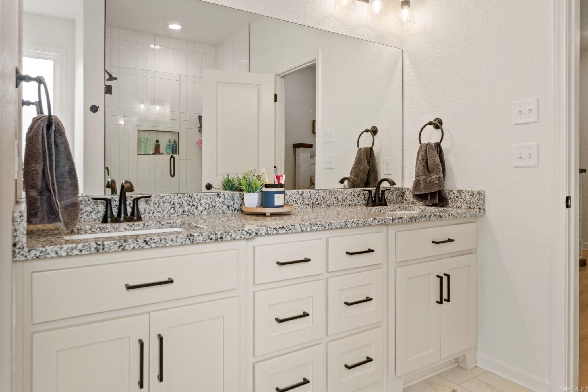 18508 Parkway Pines  Bauxite, AR