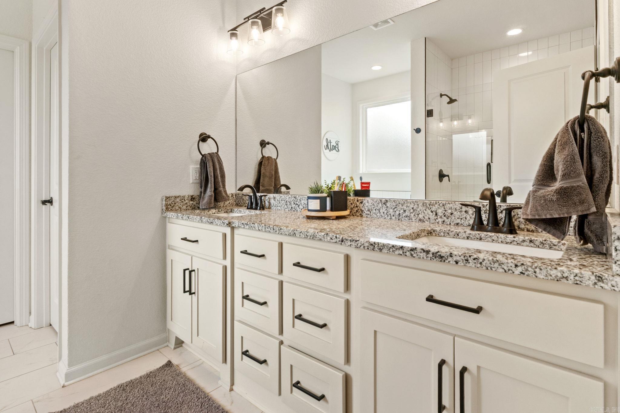 18508 Parkway Pines  Bauxite, AR