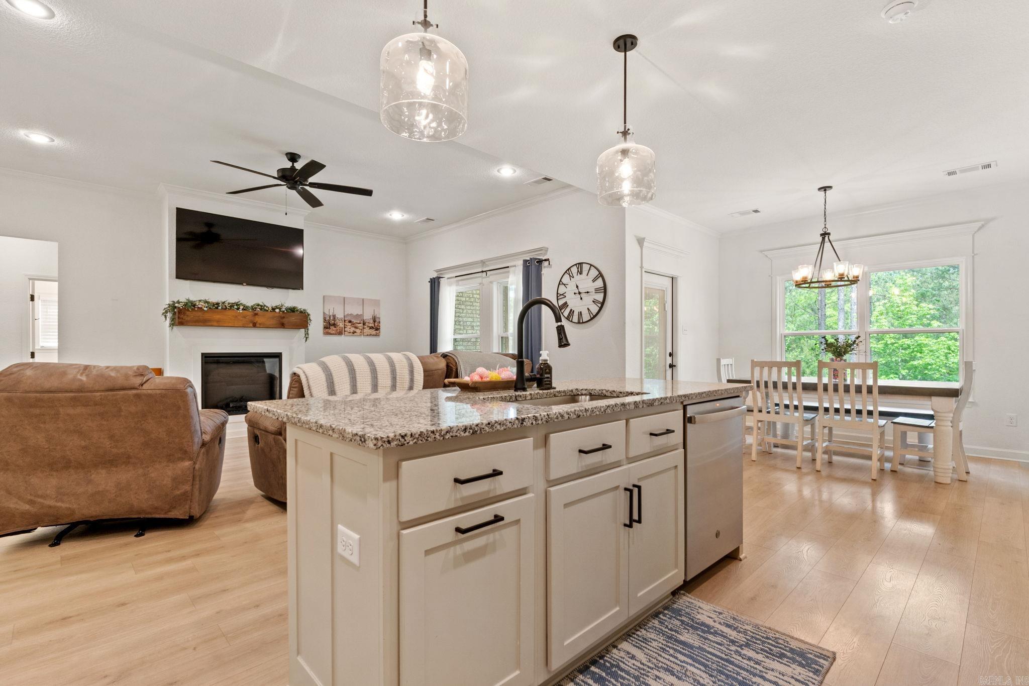 18508 Parkway Pines  Bauxite, AR