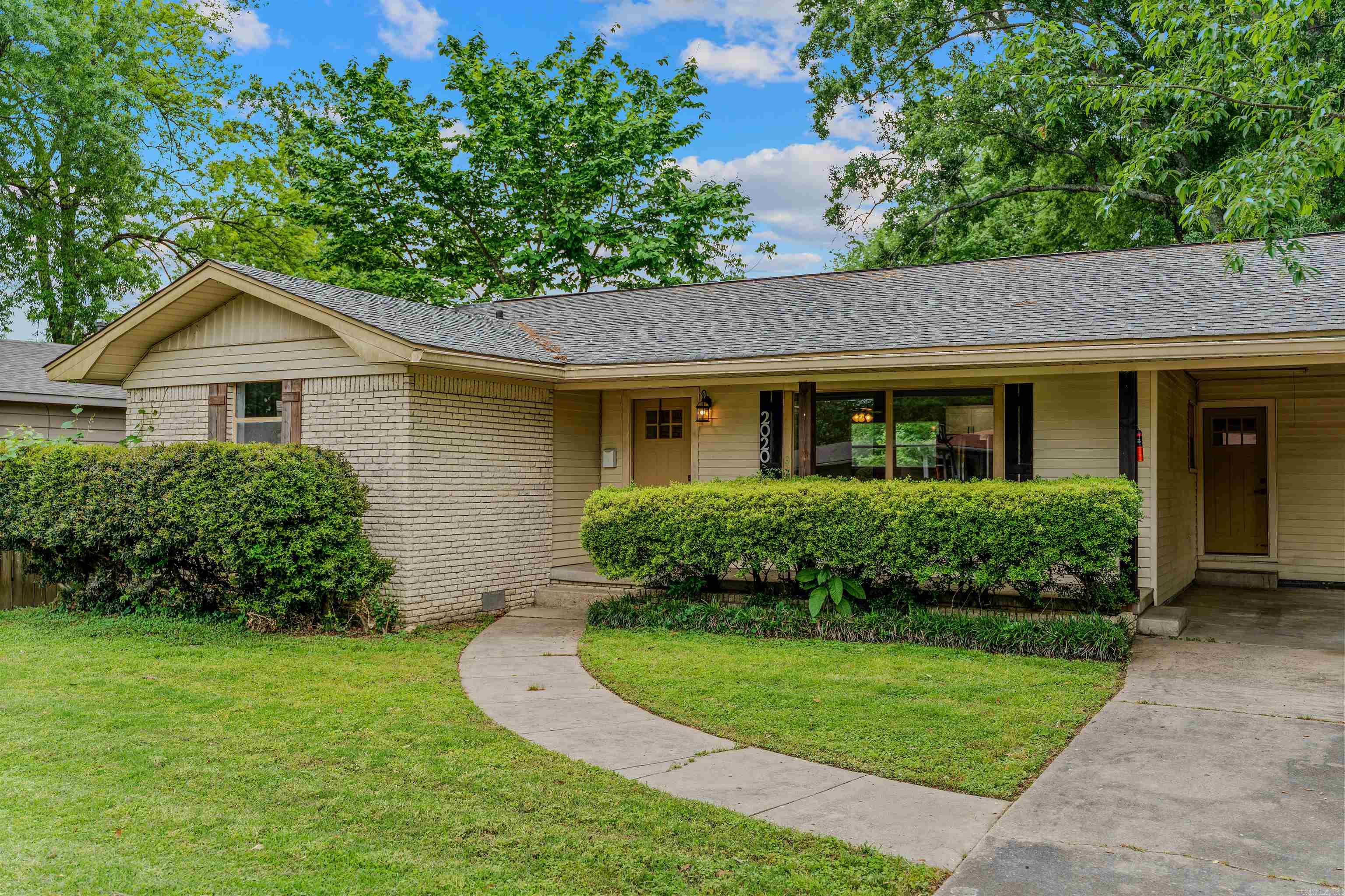 2020 W Sevier  Benton, AR