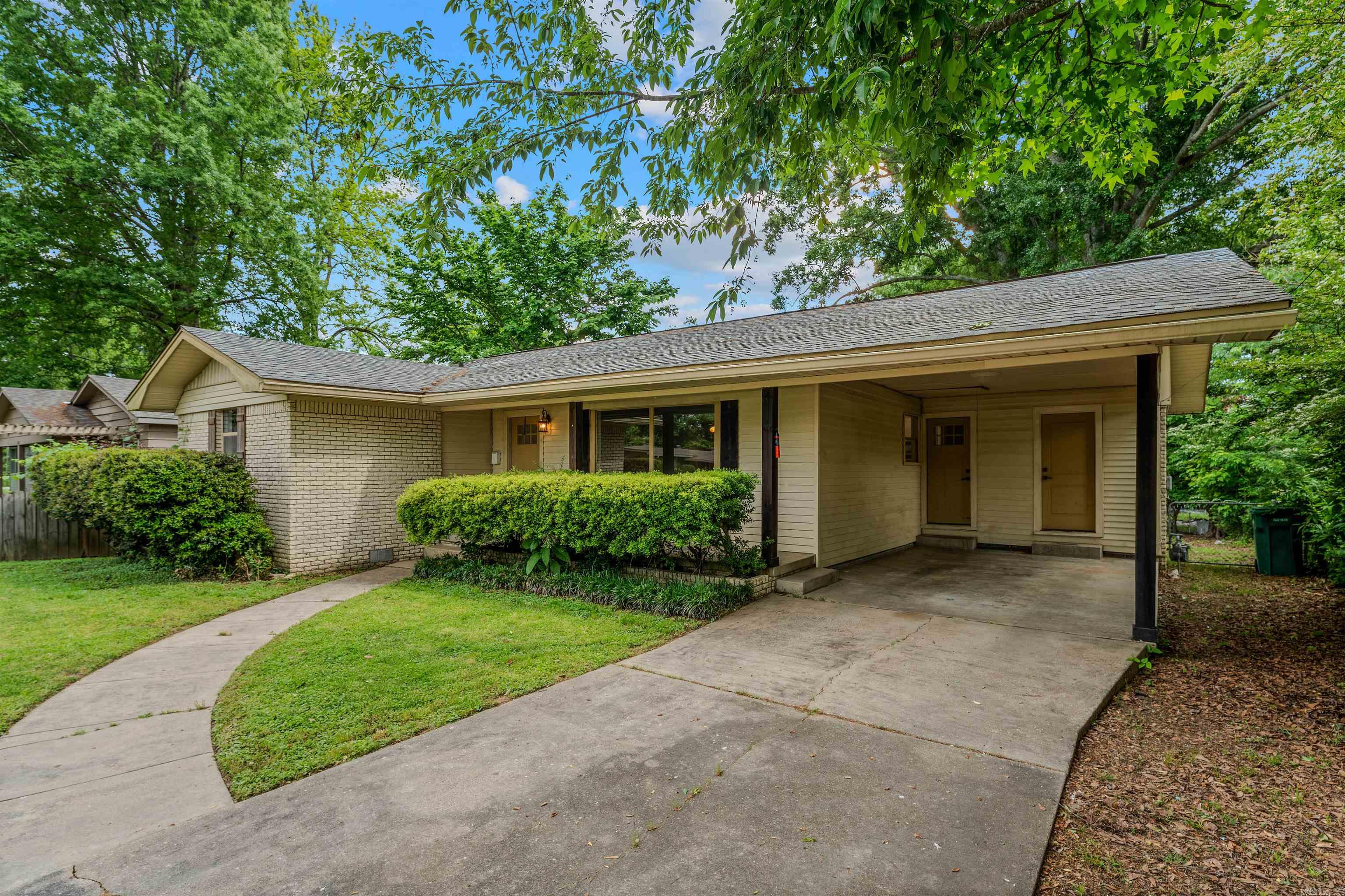 2020 W Sevier  Benton, AR