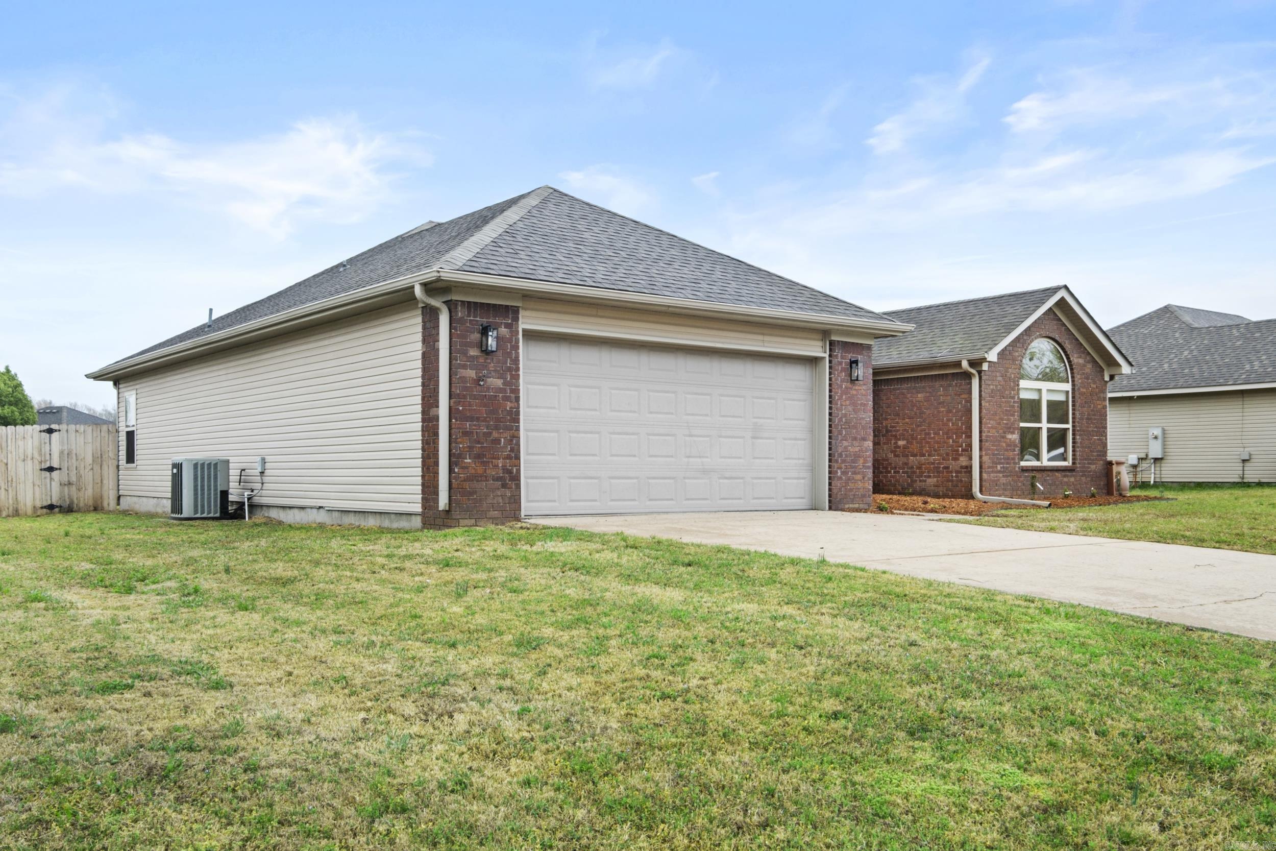 21 Chantileer  Ward, AR