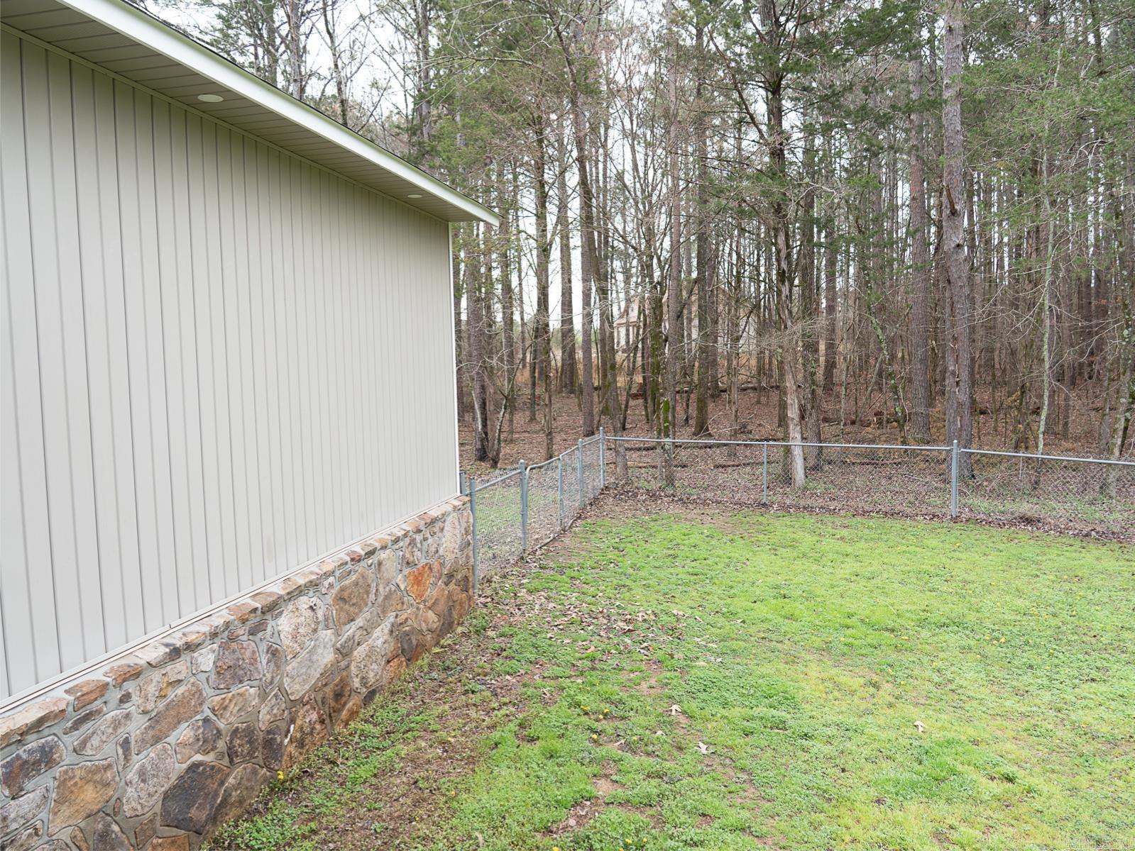 20 Pure Country Rd.  Greers Ferry, AR