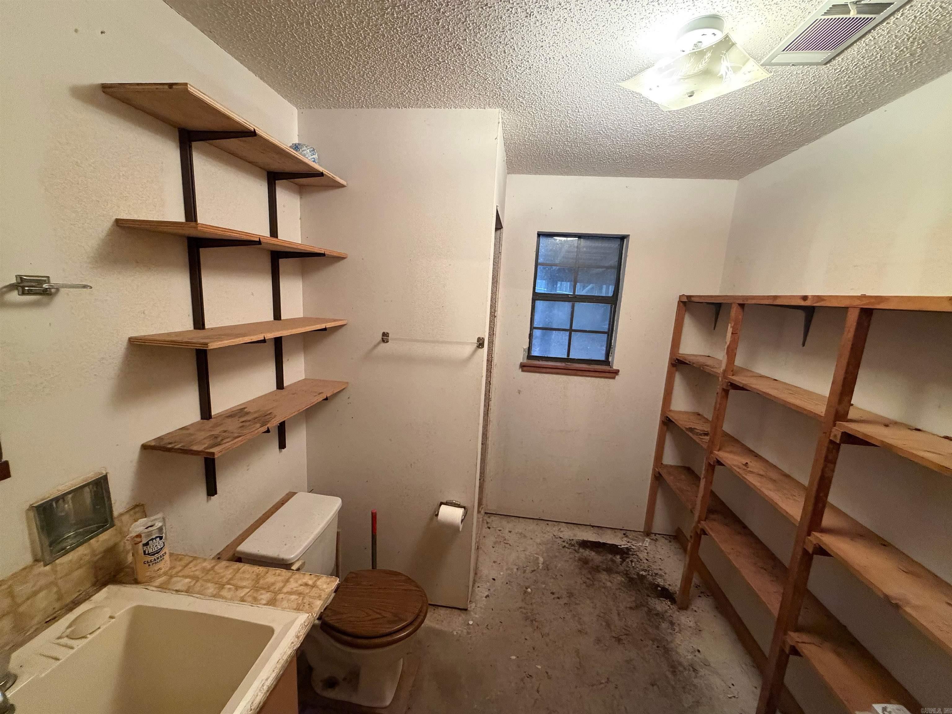 6715 Sparks  Little Rock, AR