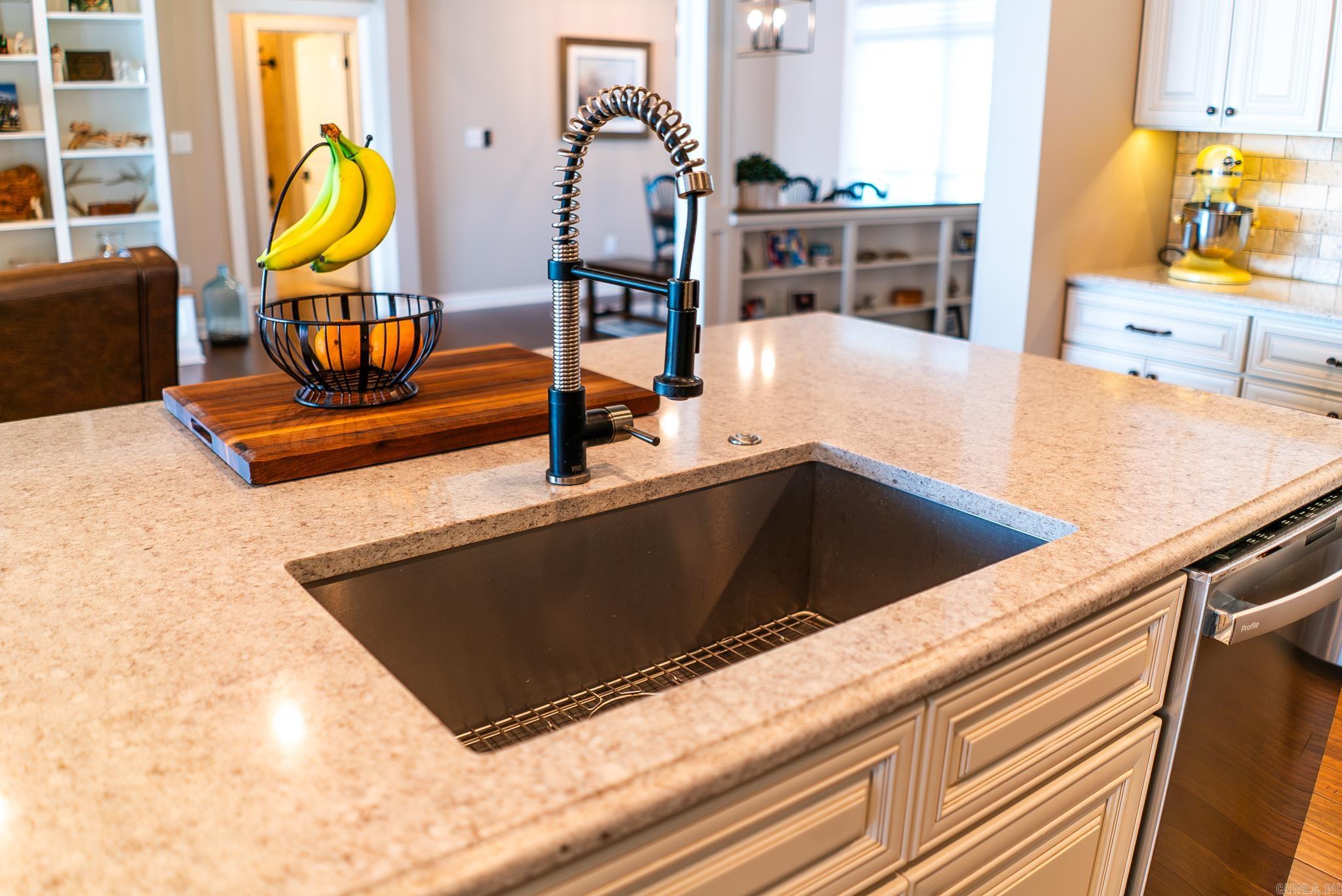 1751 Lakehall  Lake Village, AR