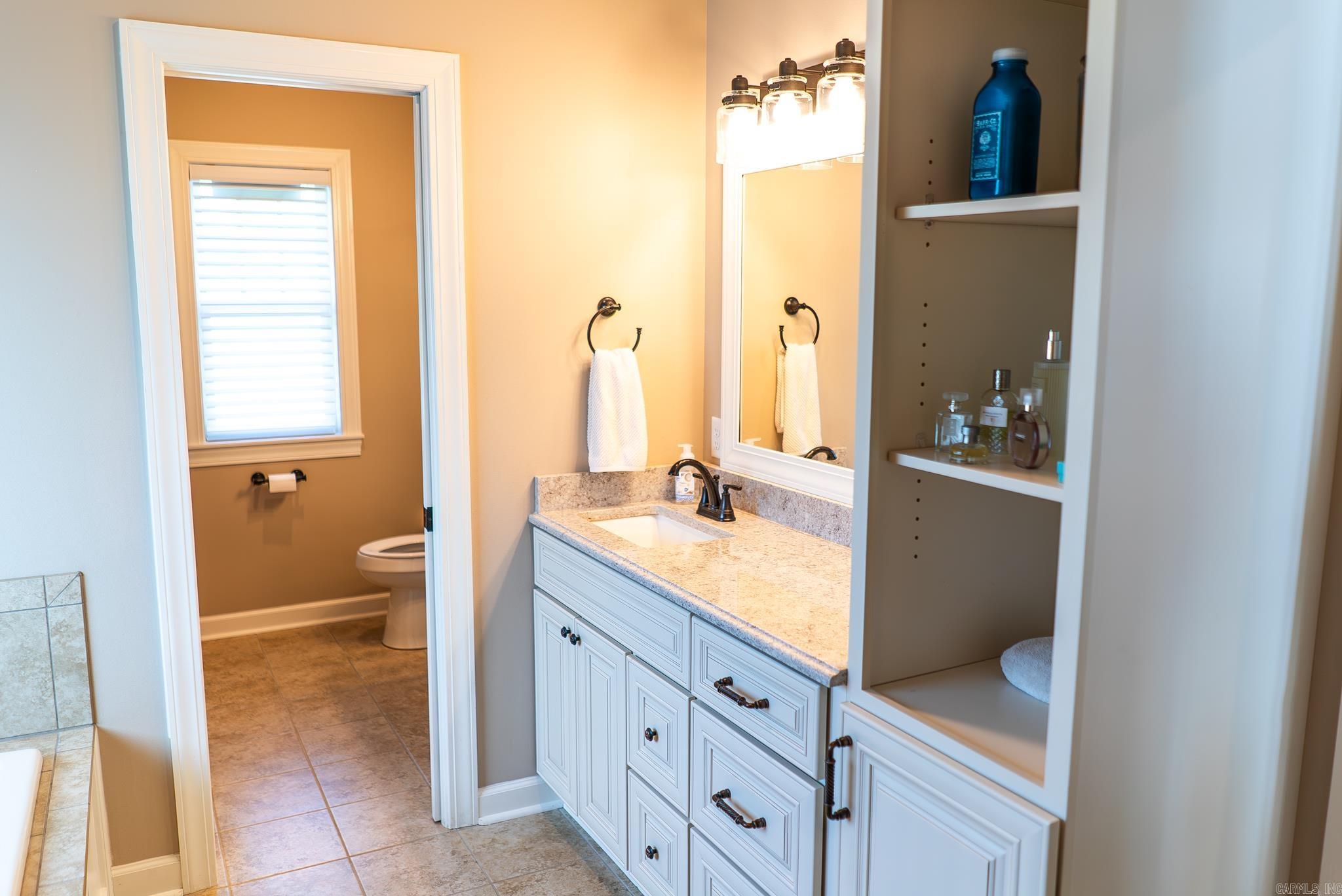 1751 Lakehall  Lake Village, AR