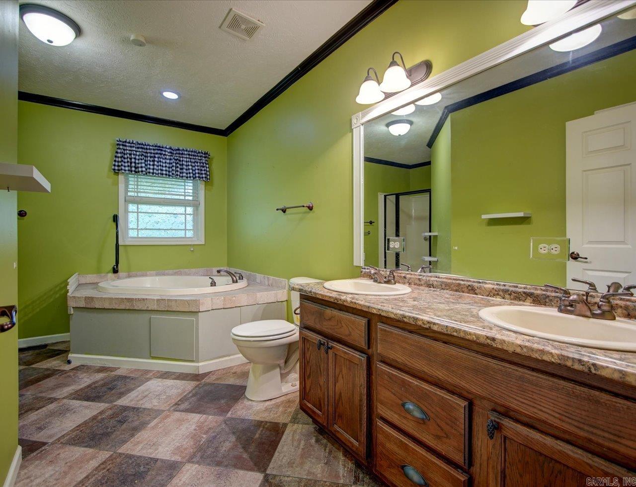 48 Shambley  Mount Ida, AR