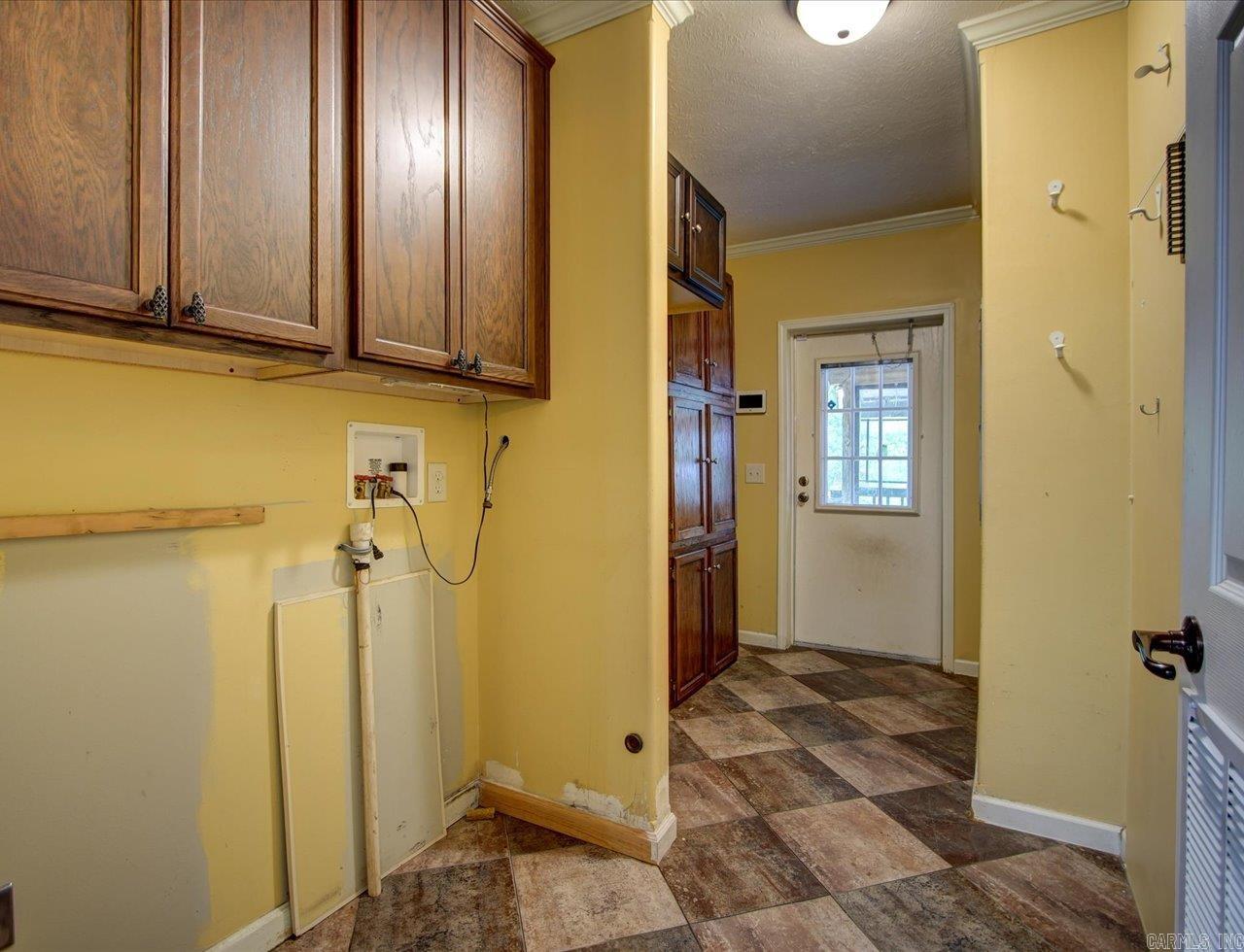 48 Shambley  Mount Ida, AR