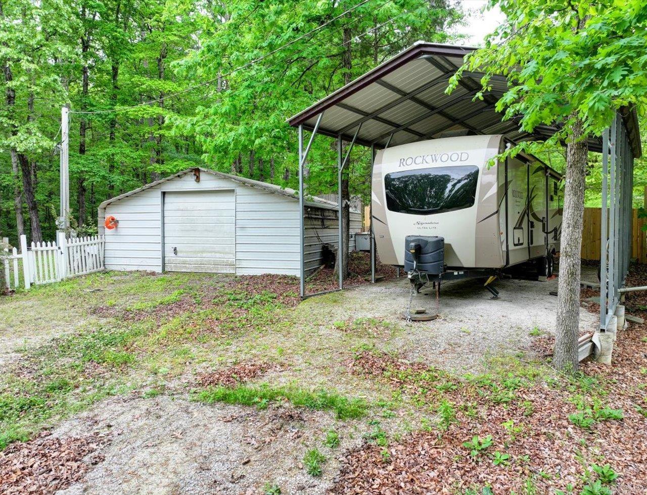 48 Shambley  Mount Ida, AR