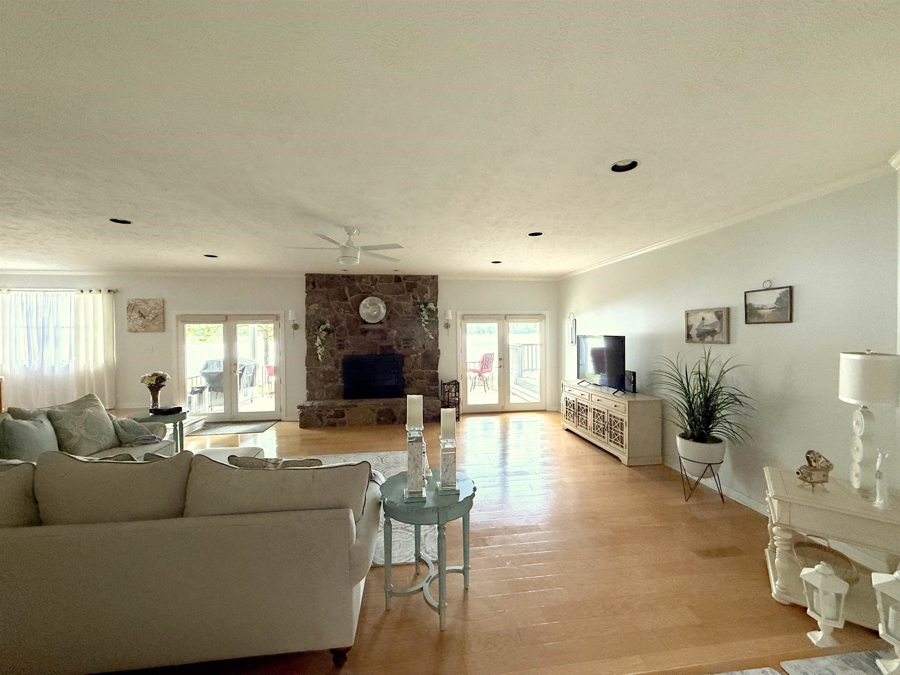 9 Keosauqua  Cherokee Village, AR