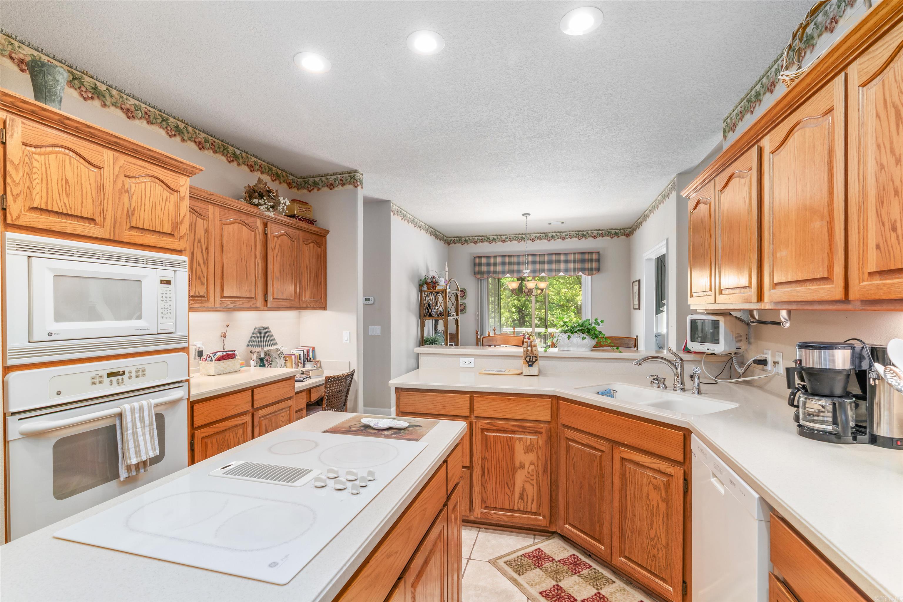 4 Quieto  Hot Springs Village, AR