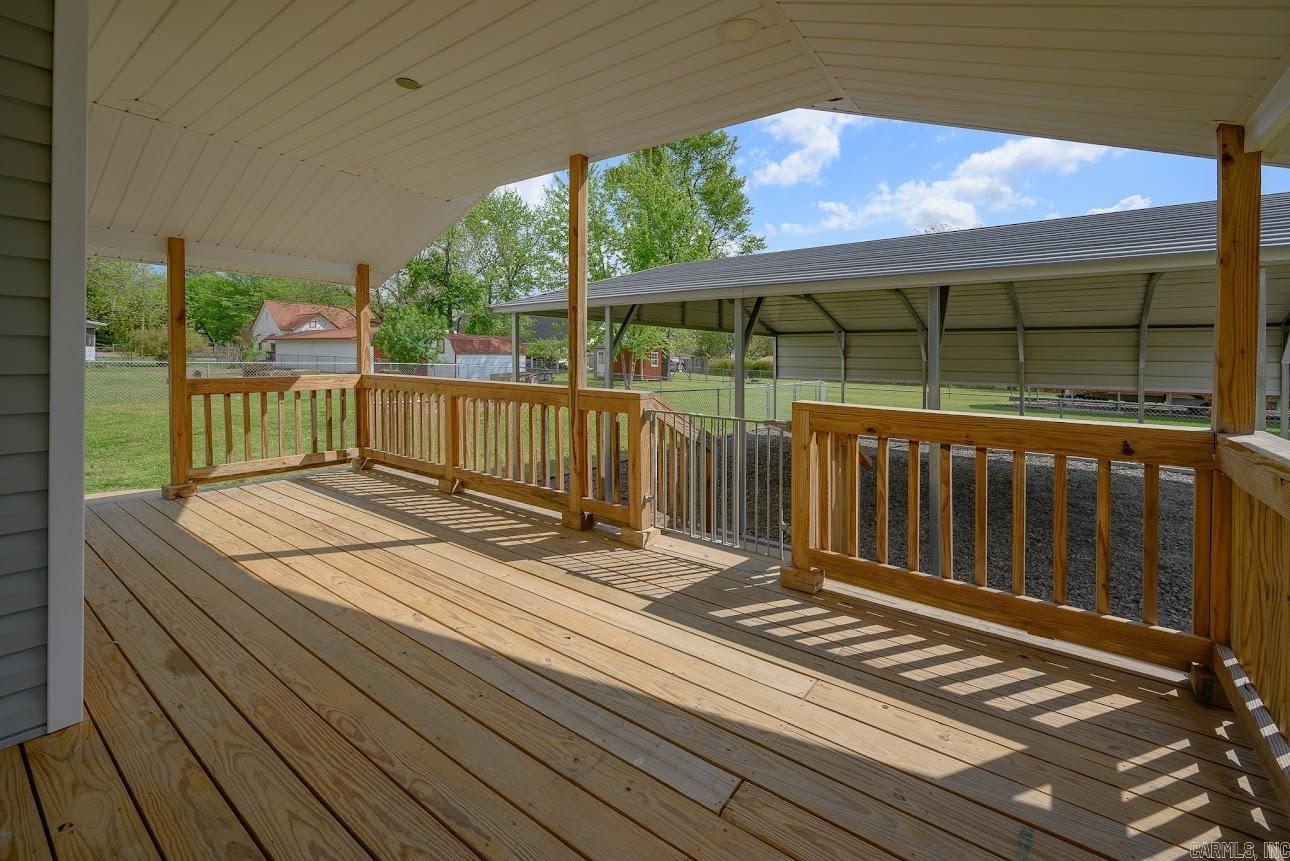 300 Reine Str.  Mena, AR