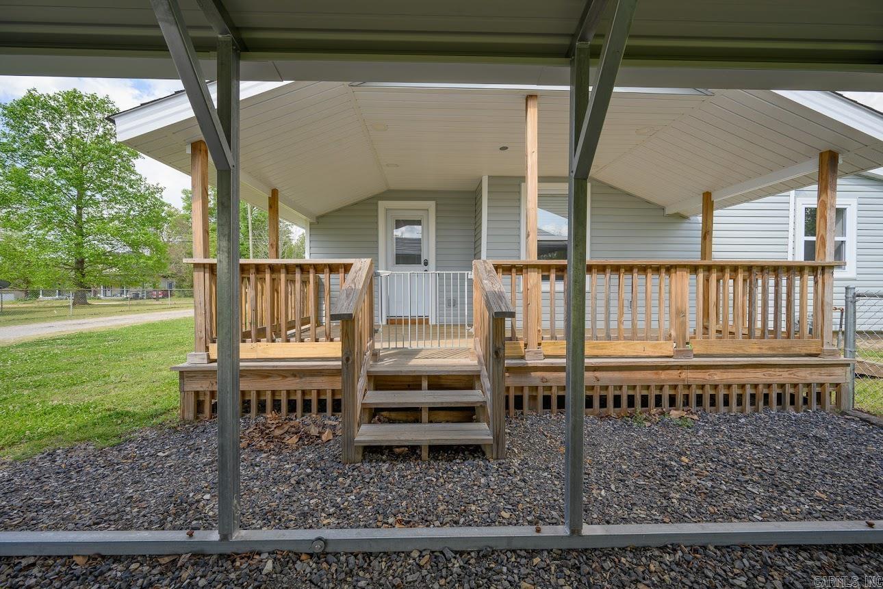 300 Reine Str.  Mena, AR