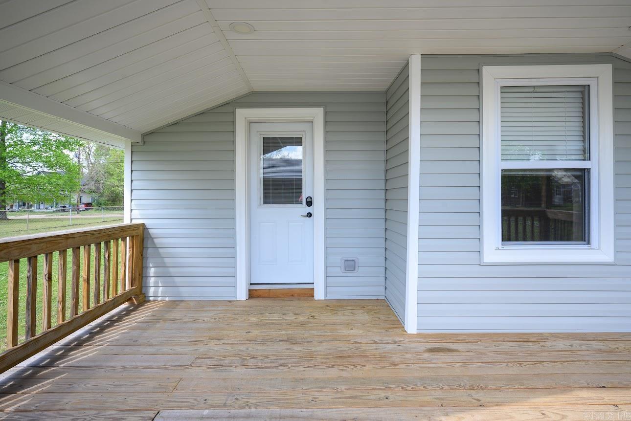 300 Reine Str.  Mena, AR