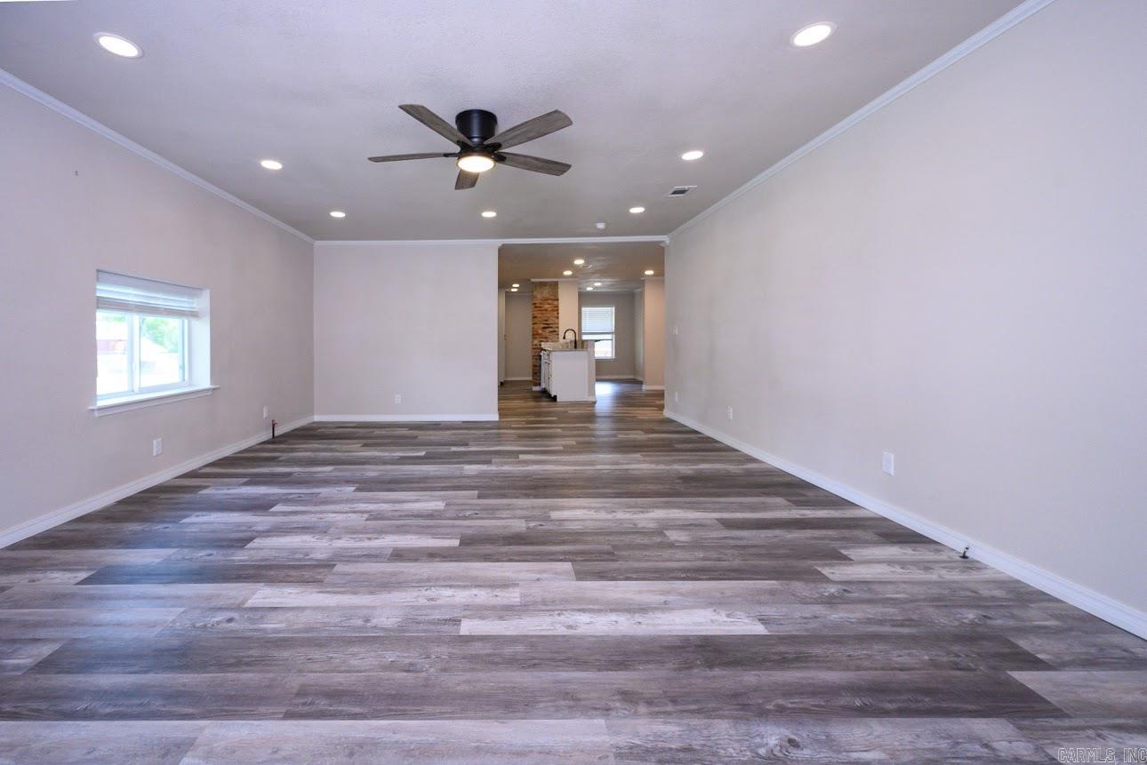 300 Reine Str.  Mena, AR