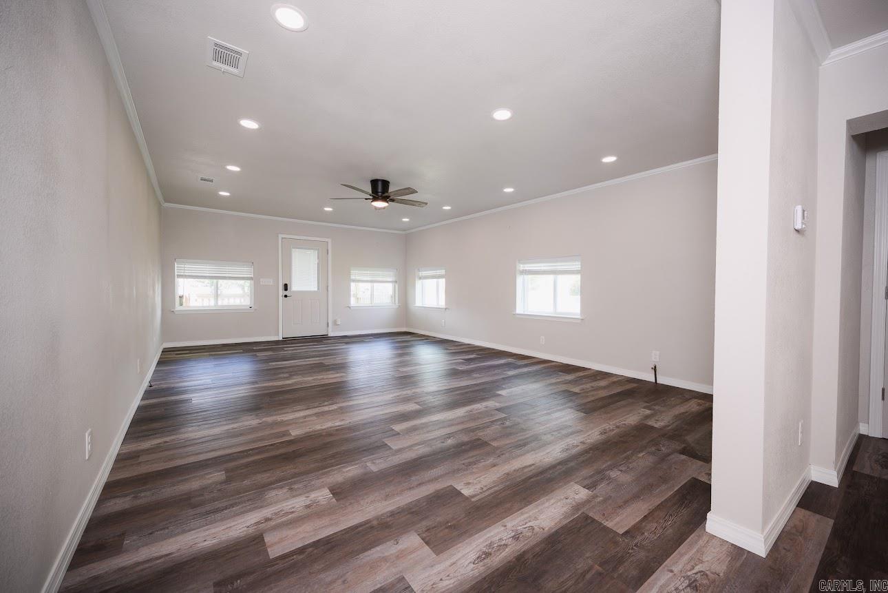 300 Reine Str.  Mena, AR