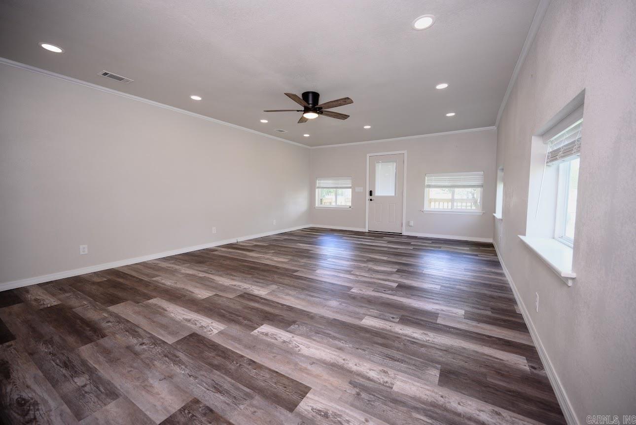 300 Reine Str.  Mena, AR