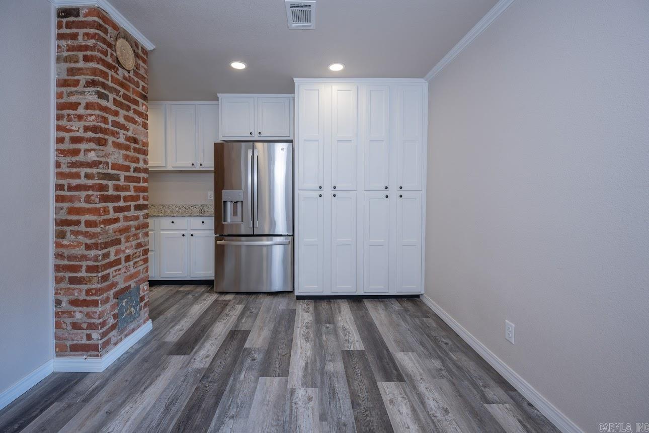 300 Reine Str.  Mena, AR