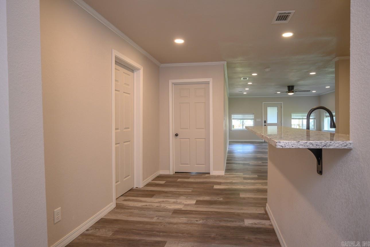 300 Reine Str.  Mena, AR