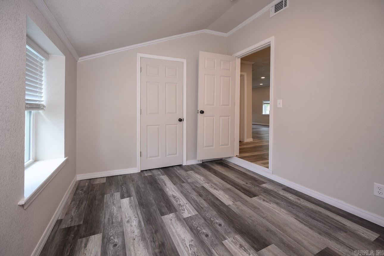 300 Reine Str.  Mena, AR