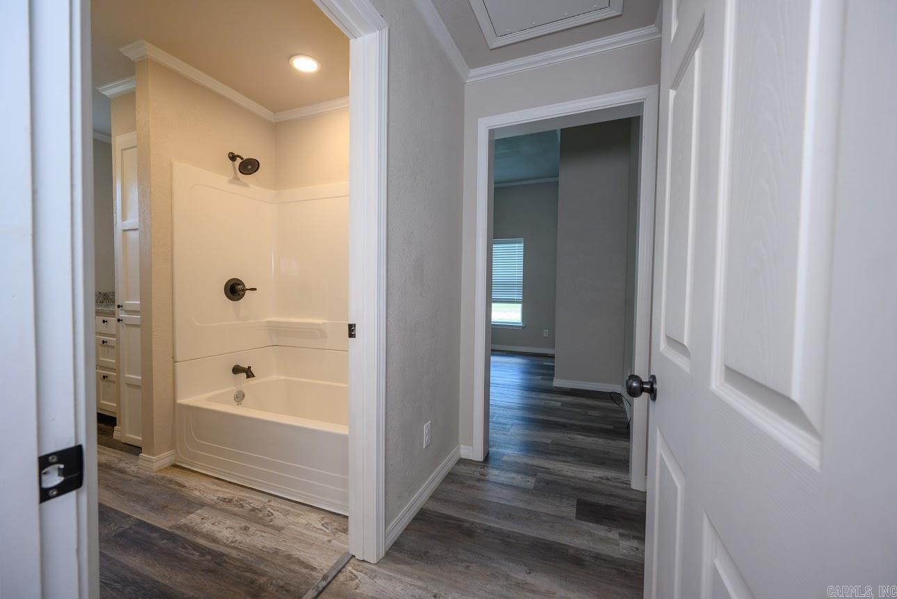 300 Reine Str.  Mena, AR