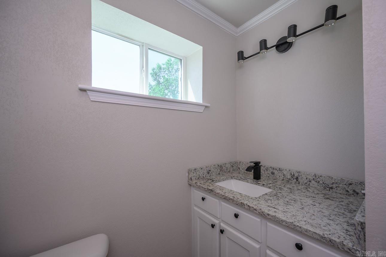 300 Reine Str.  Mena, AR