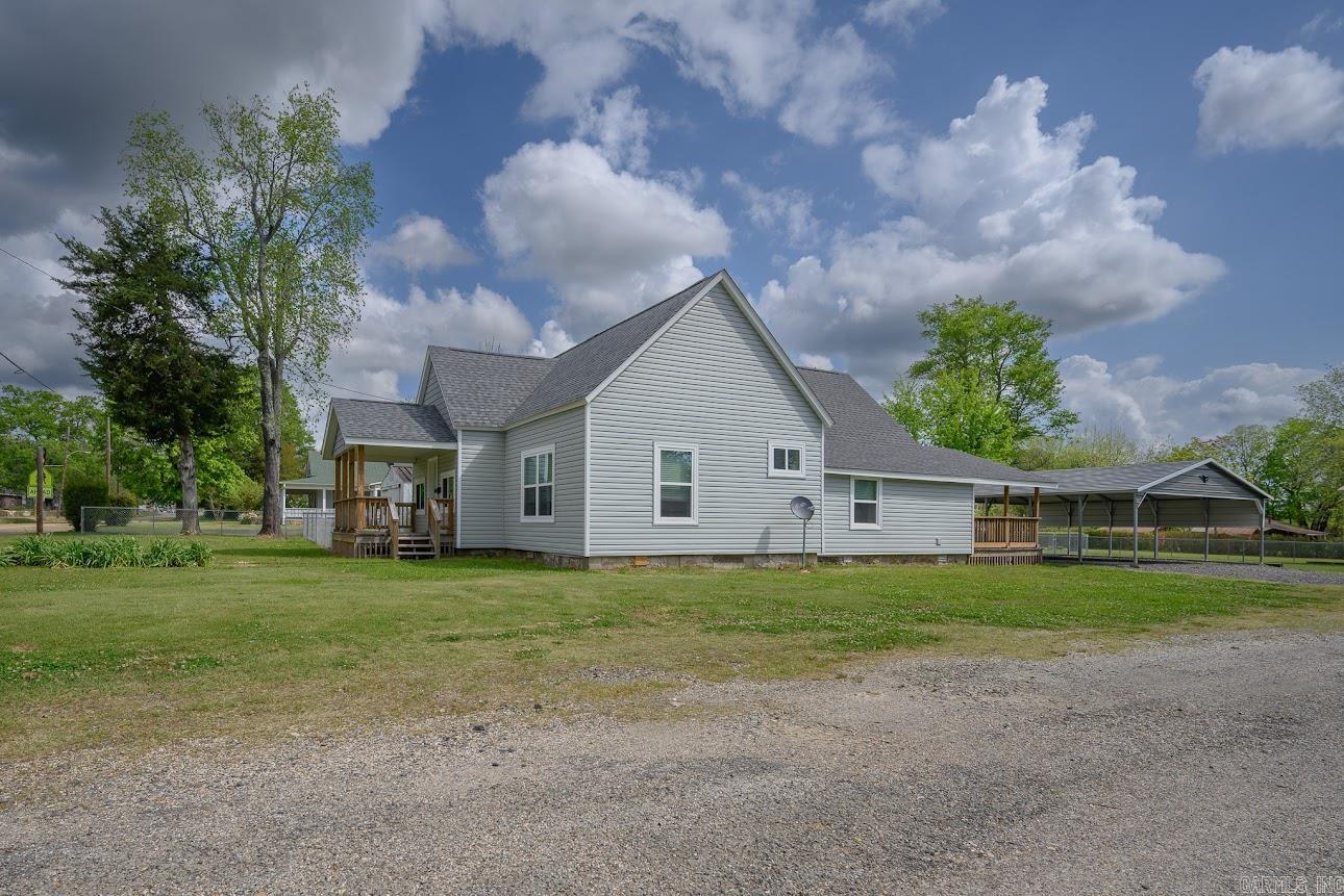 300 Reine Str.  Mena, AR