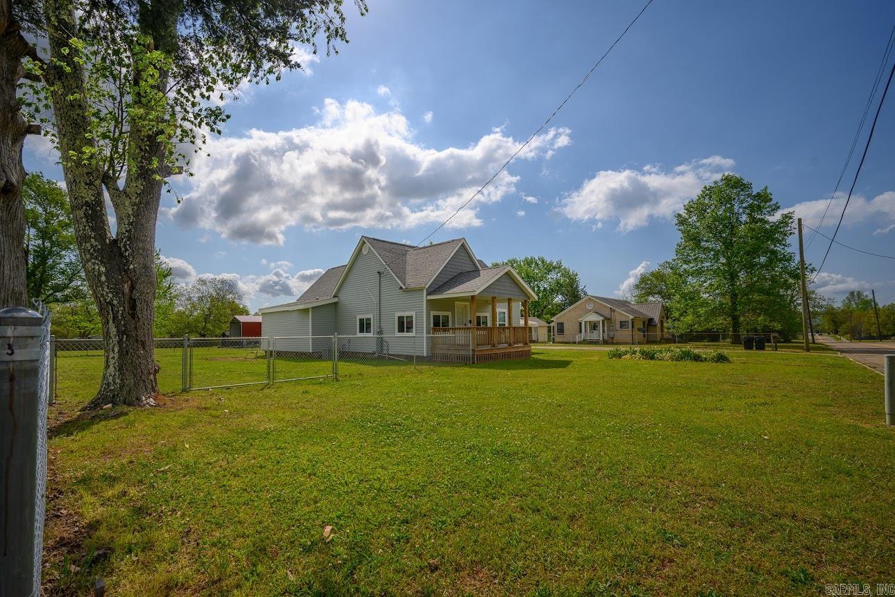 300 Reine Str.  Mena, AR