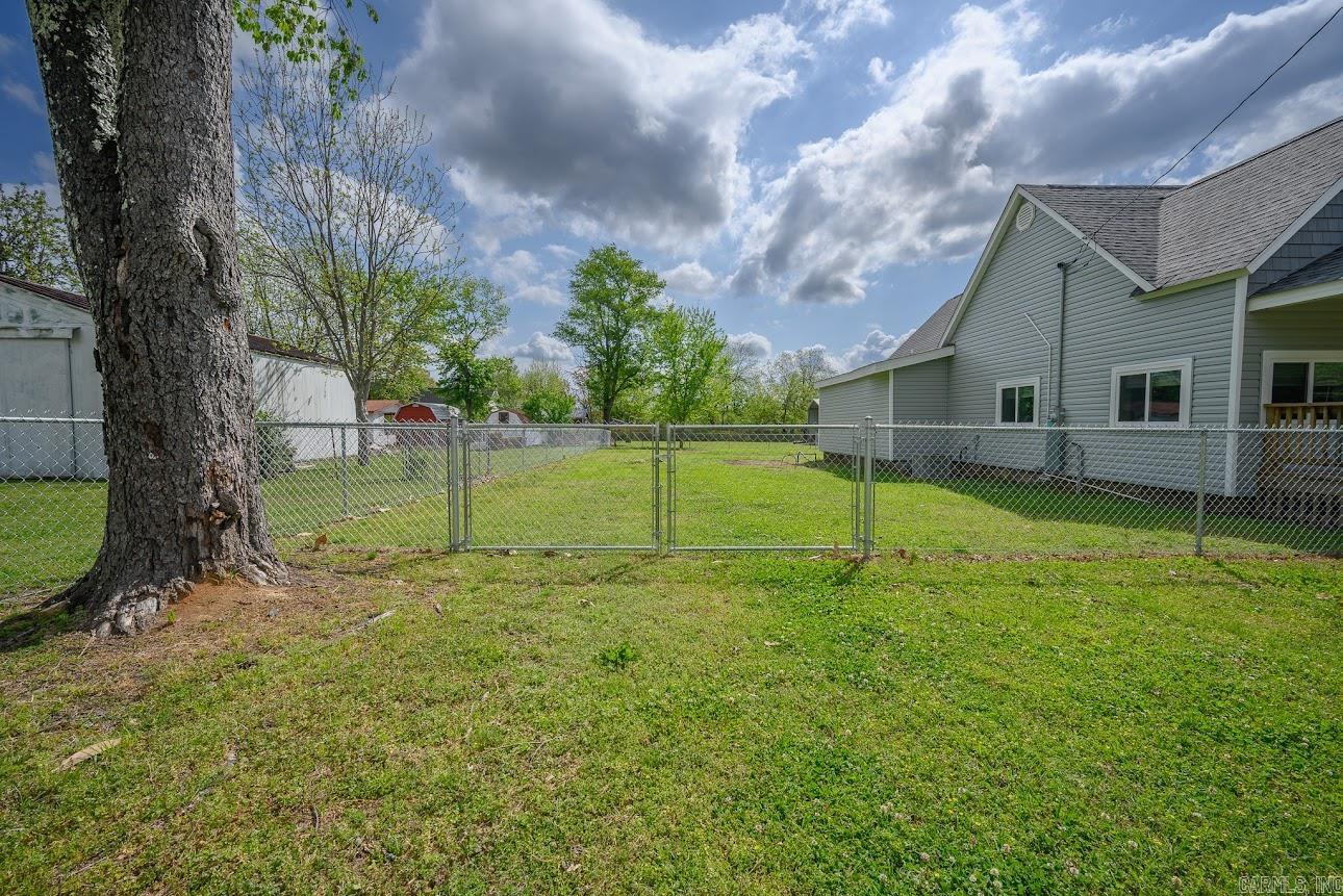 300 Reine Str.  Mena, AR