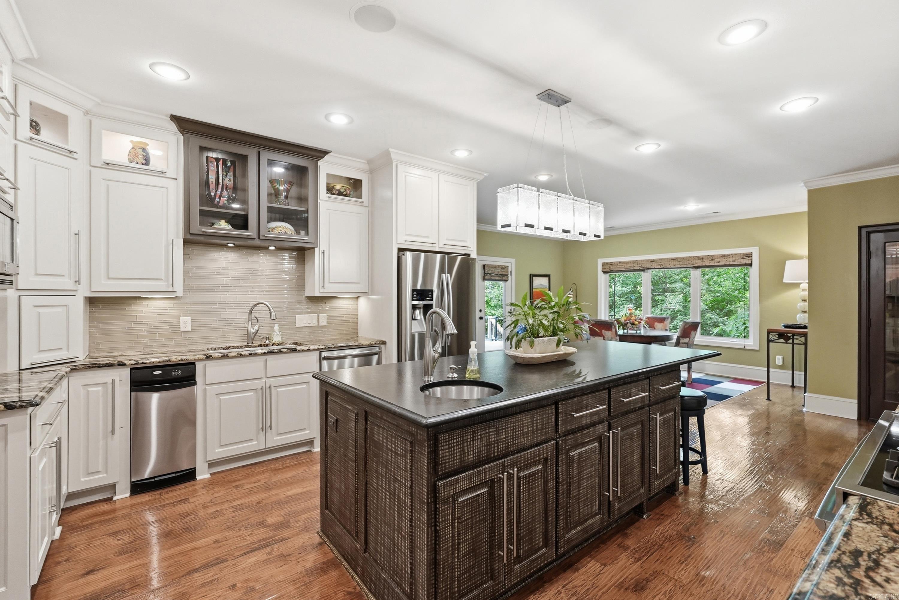 32 Winthrop  Little Rock, AR