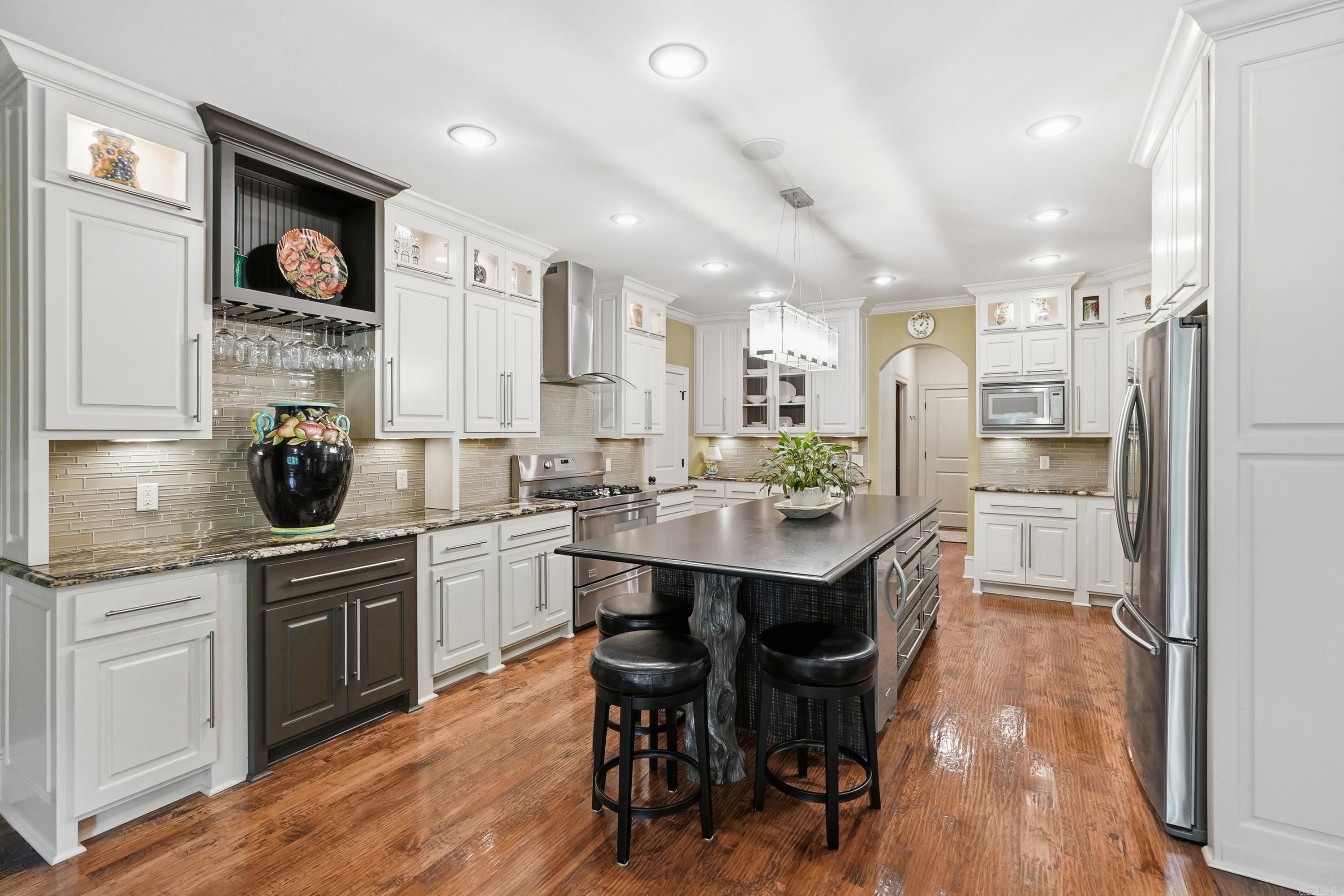 32 Winthrop  Little Rock, AR