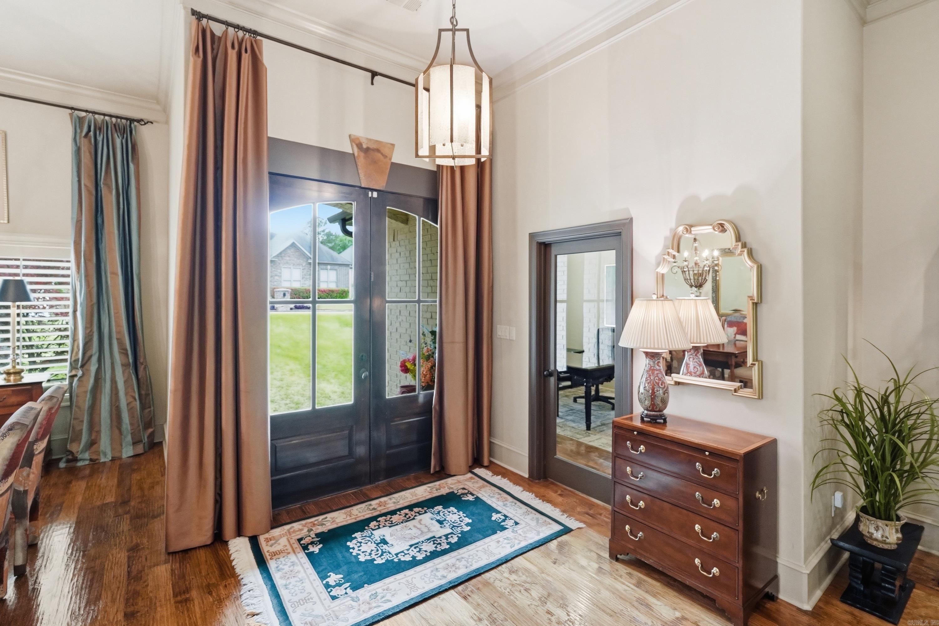 32 Winthrop  Little Rock, AR