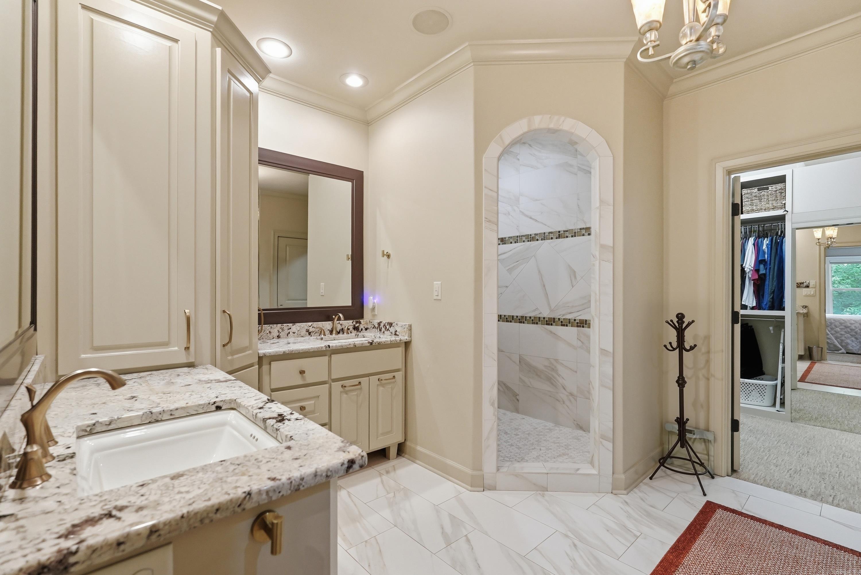 32 Winthrop  Little Rock, AR