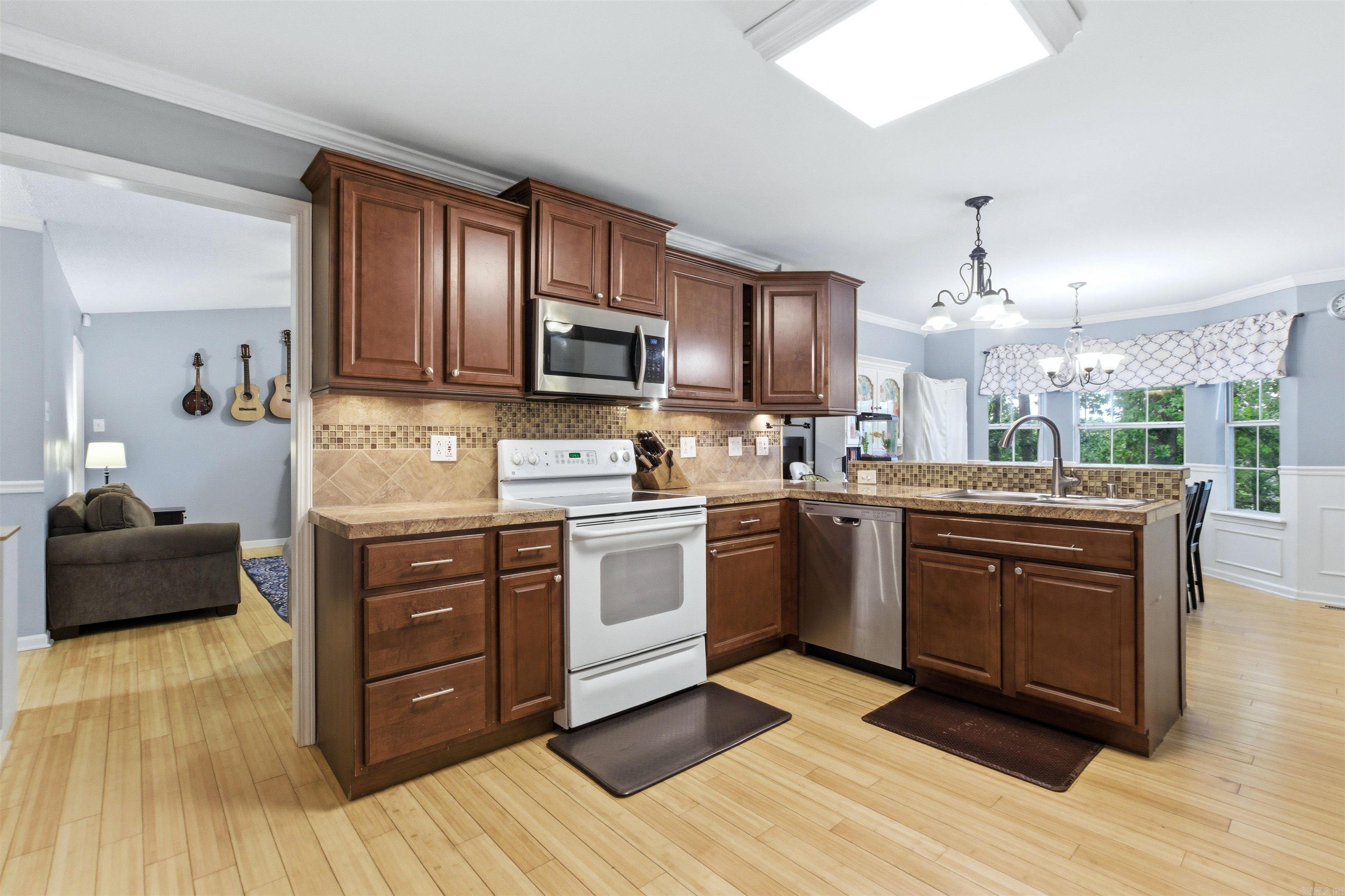 8 Mesa Verde  Maumelle, AR