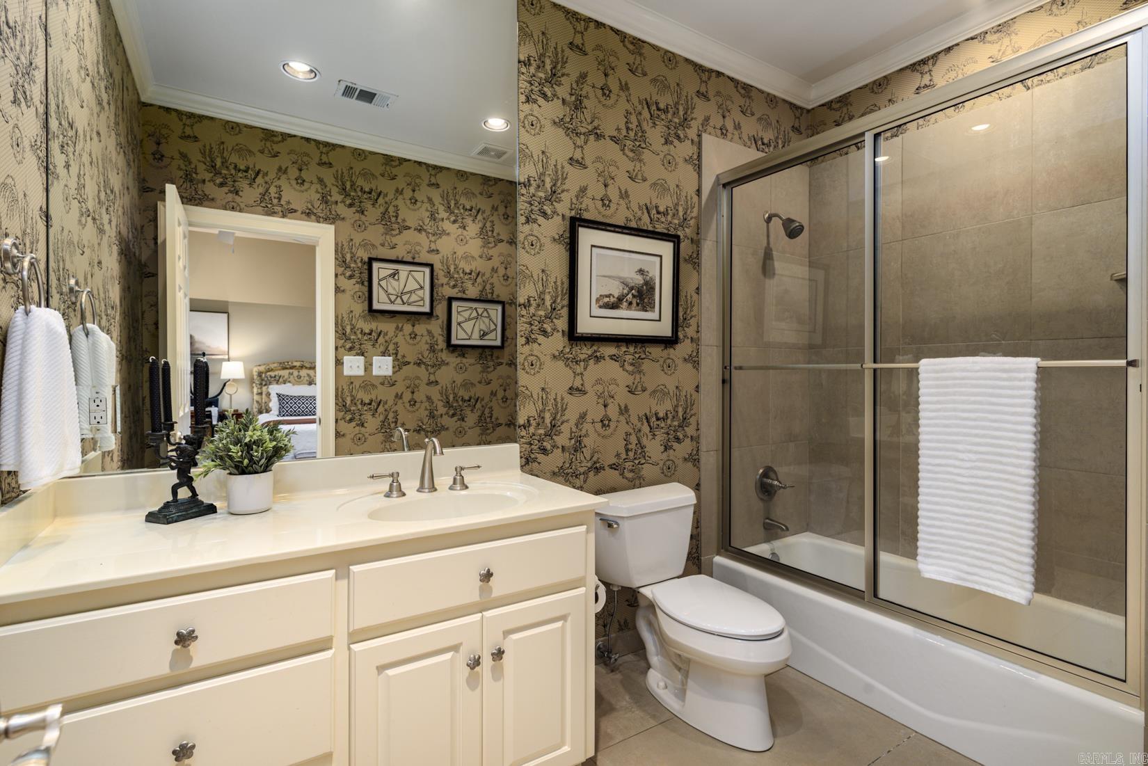 18 St Johns  Little Rock, AR