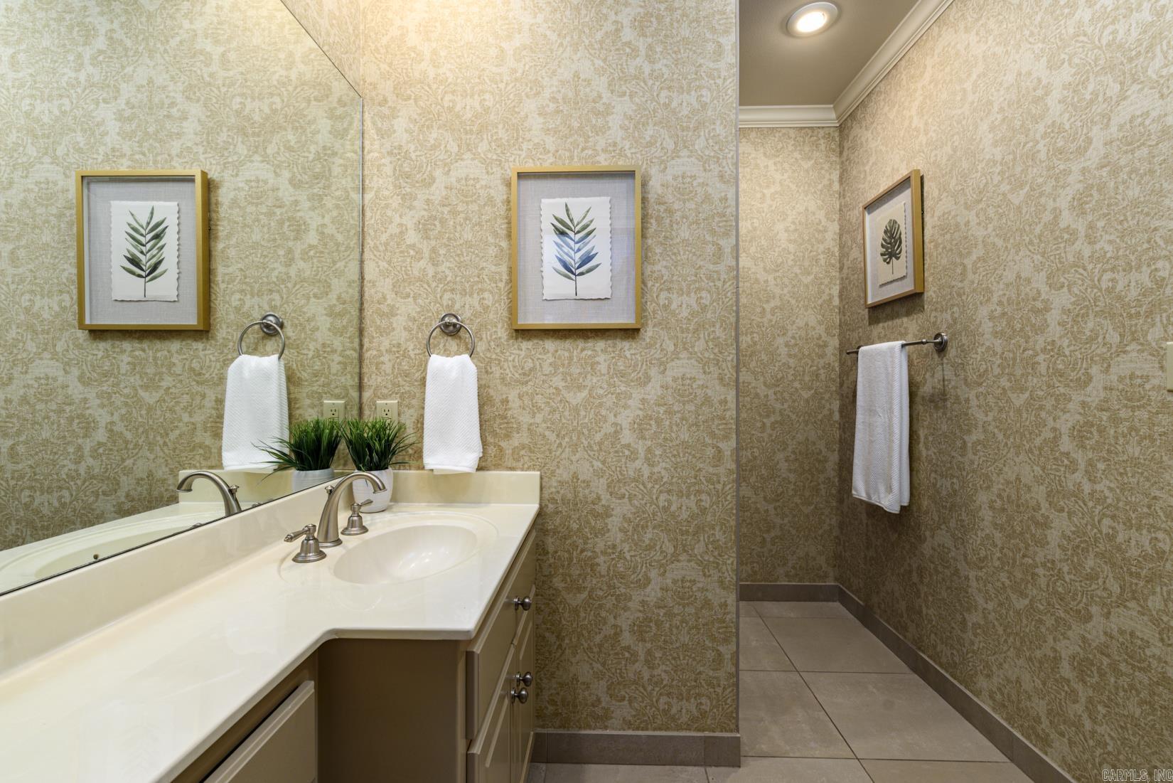 18 St Johns  Little Rock, AR