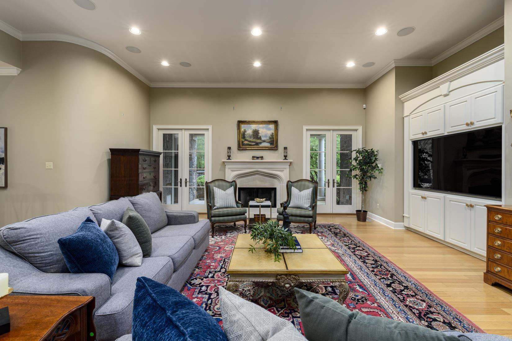 18 St Johns  Little Rock, AR