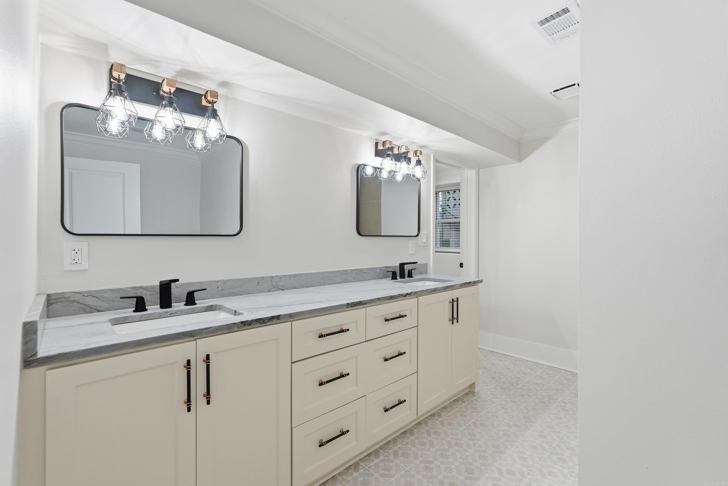 1109 Kavanaugh Blvd  Little Rock, AR