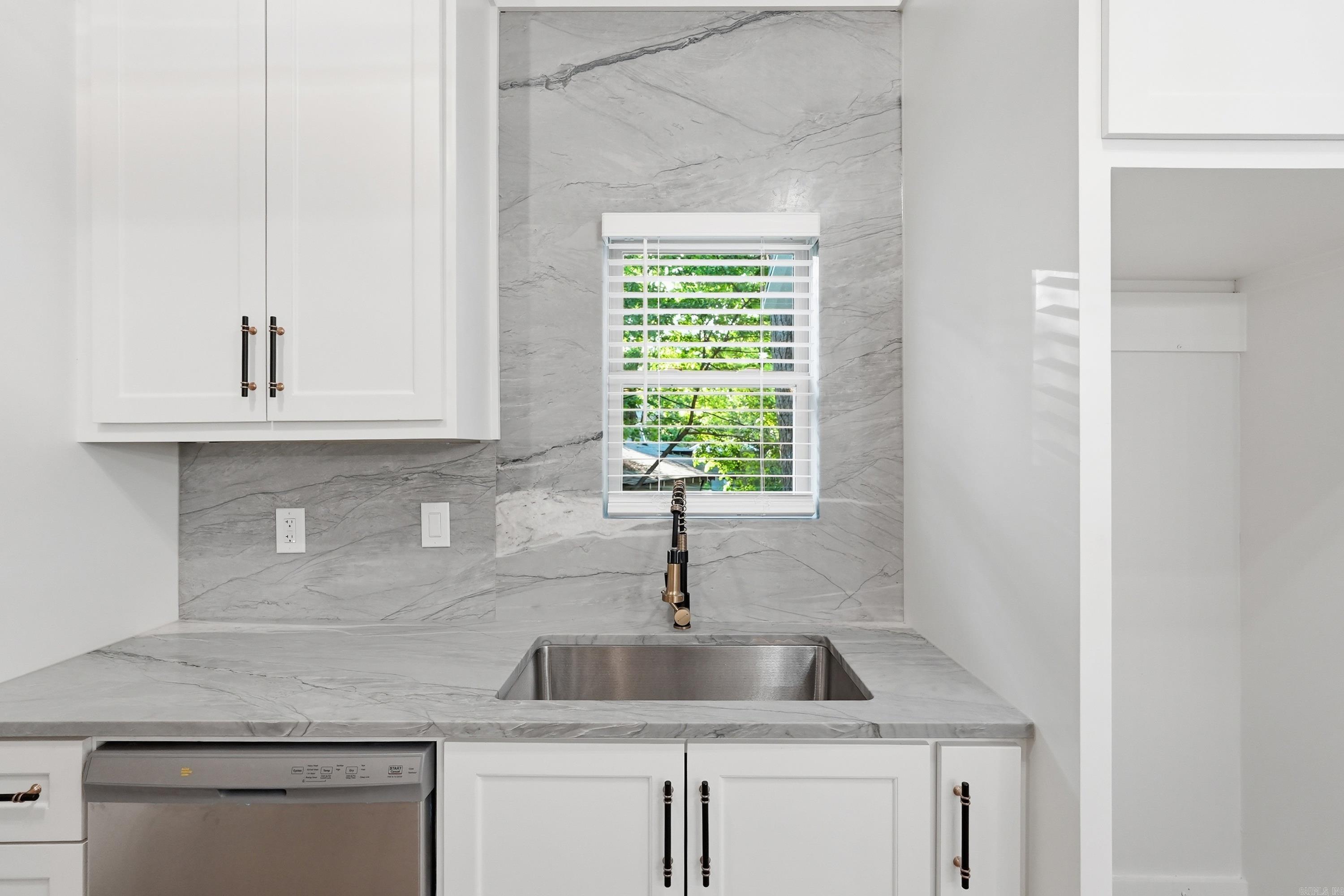 1109 Kavanaugh Blvd  Little Rock, AR