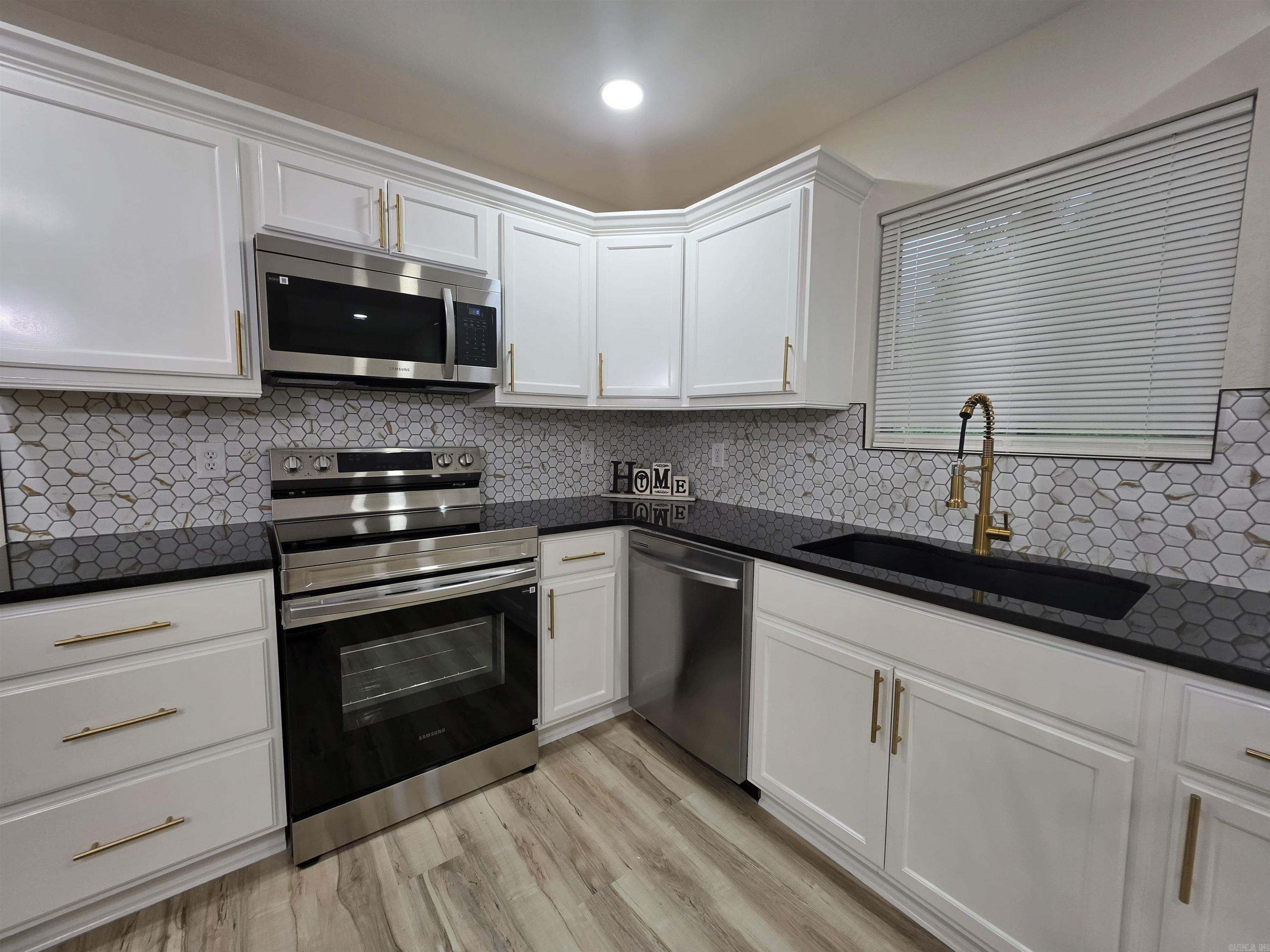 1 Belmar Dr Little Rock, AR 72209