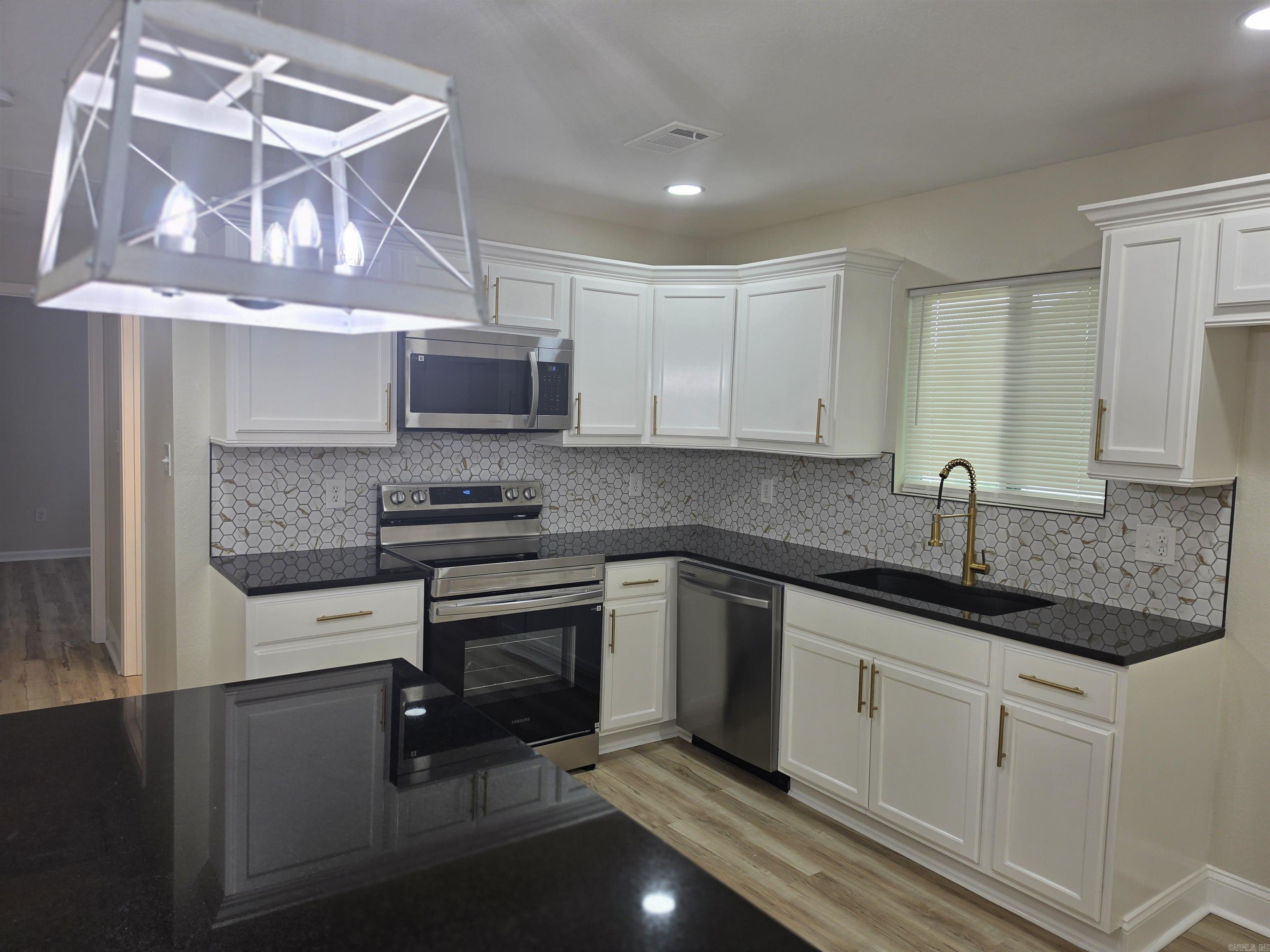 1 Belmar Dr Little Rock, AR 72209